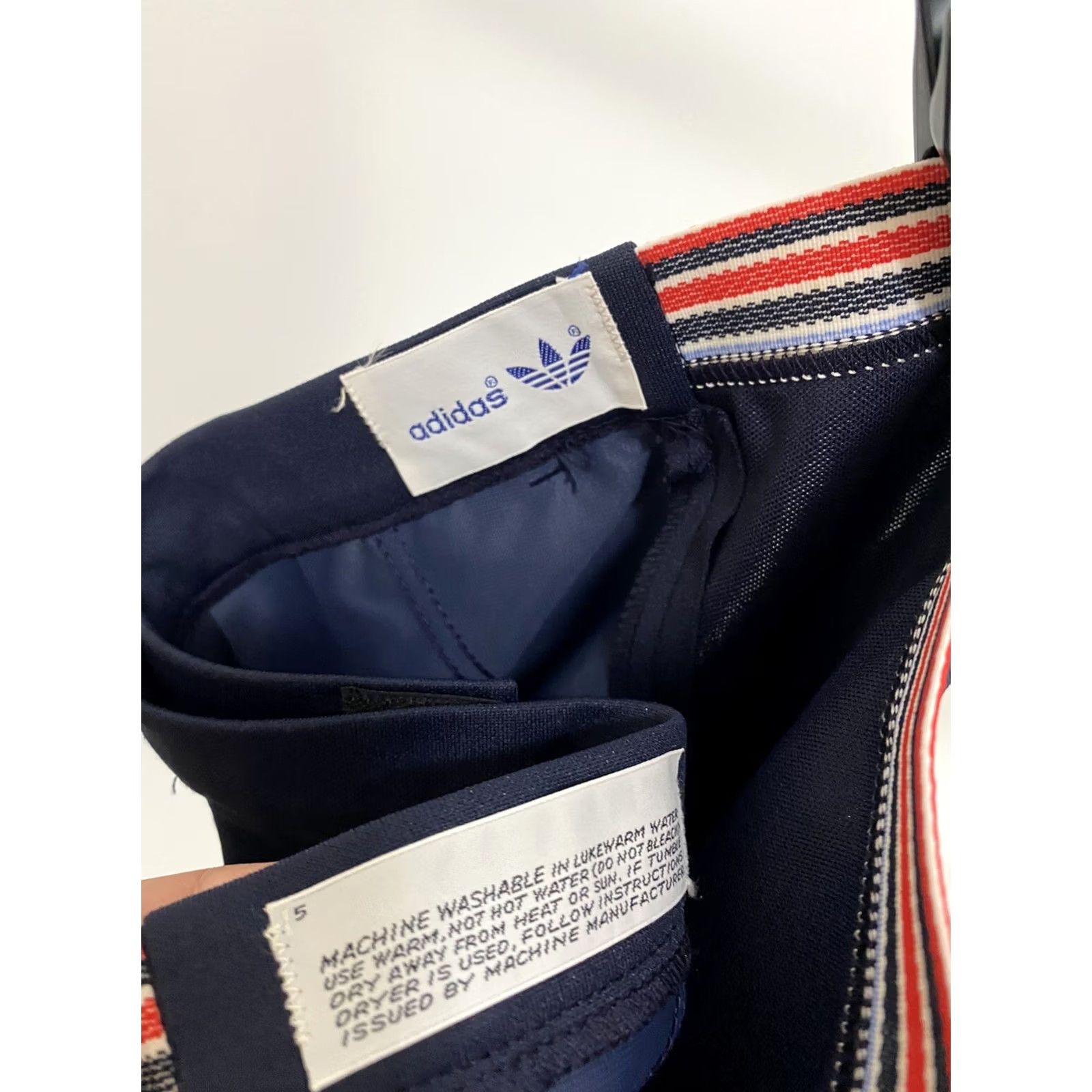 Adidas VTG Adidas Ivan Lendl Tennis Deadstock Trefoil Shorts Navy 34 Men Reg Waist 34 NWT Casual Athletic 90s Mens Size US 34 / EU 50 - 5 Thumbnail