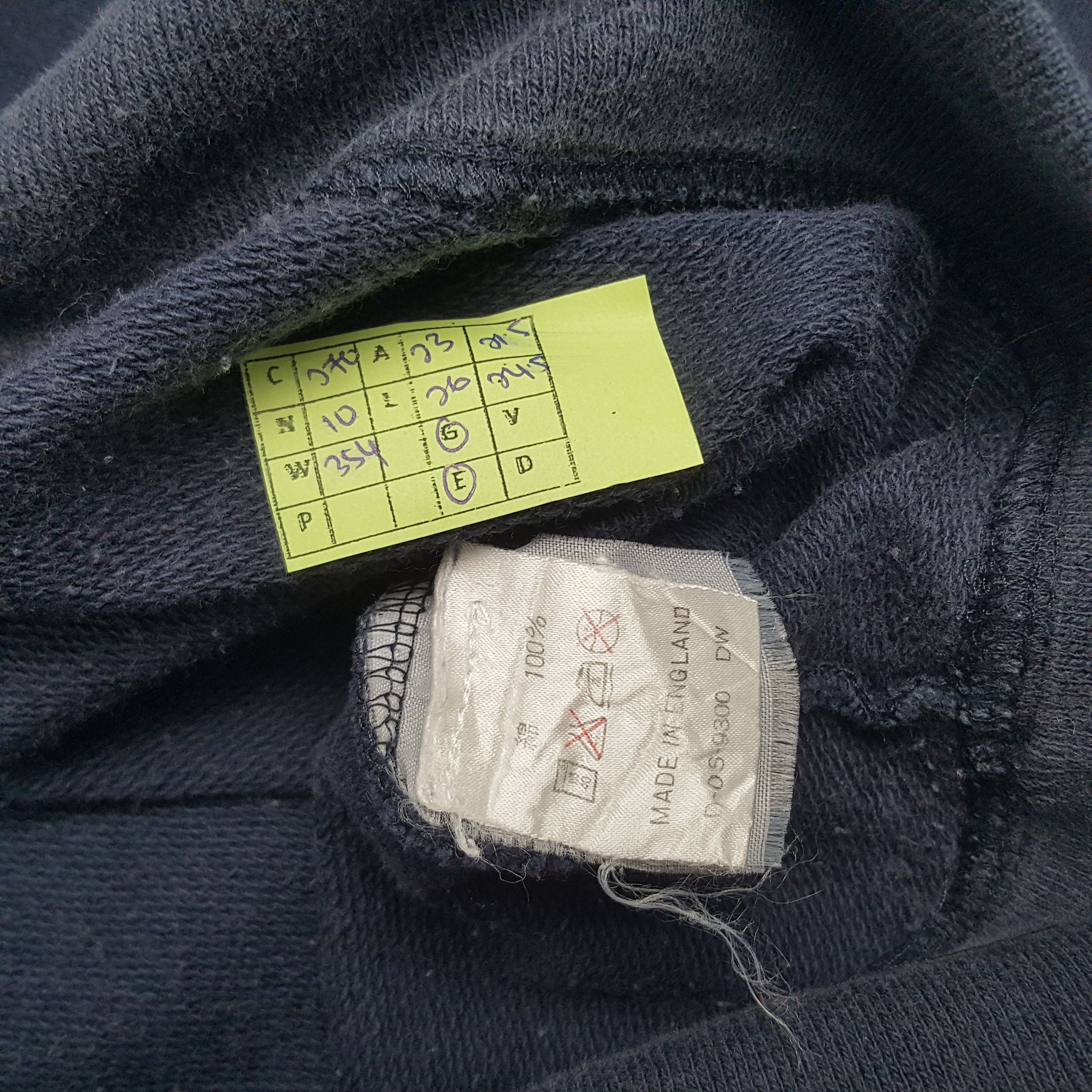 Burberry × Vintage Vintage Burberrys Of London Embroidery Logo Sweatshirt Size US L / EU 52-54 / 3 - 7 Thumbnail