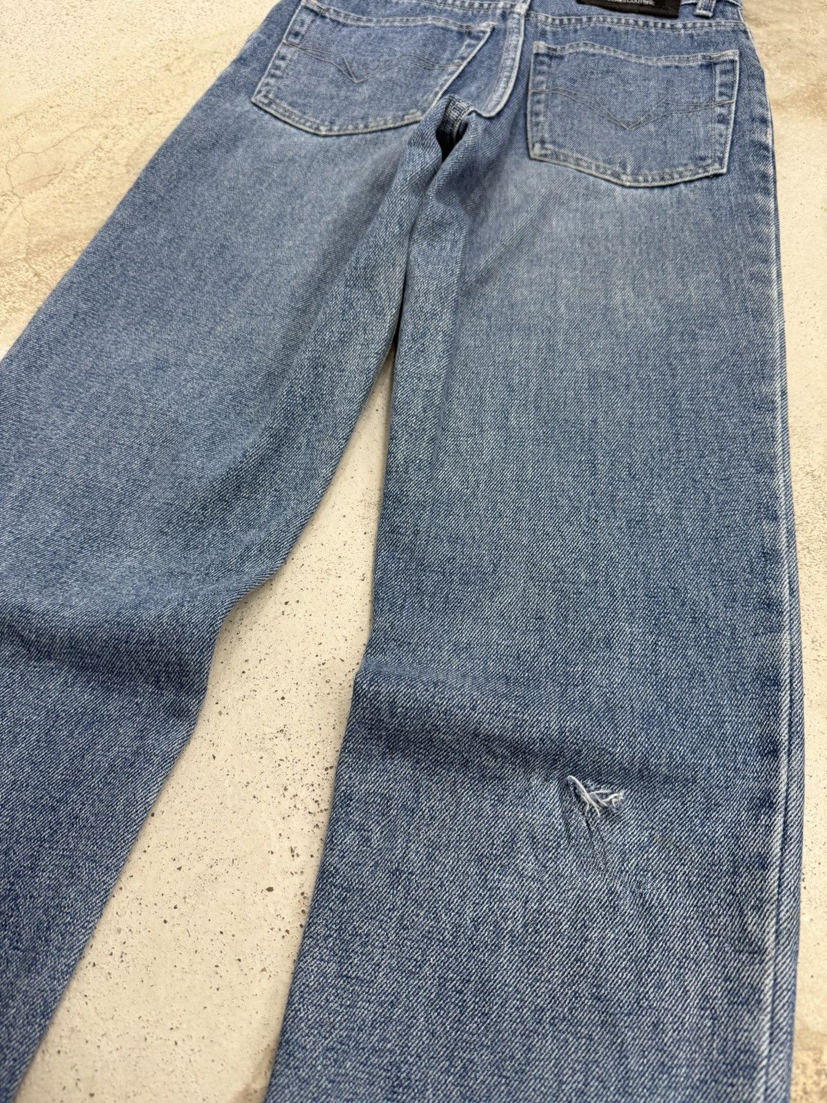 Versace Vintage Versace Jeans Couture Stonewash DistressDenim Pants Size 25" / US 0 / IT 36 - 15 Thumbnail