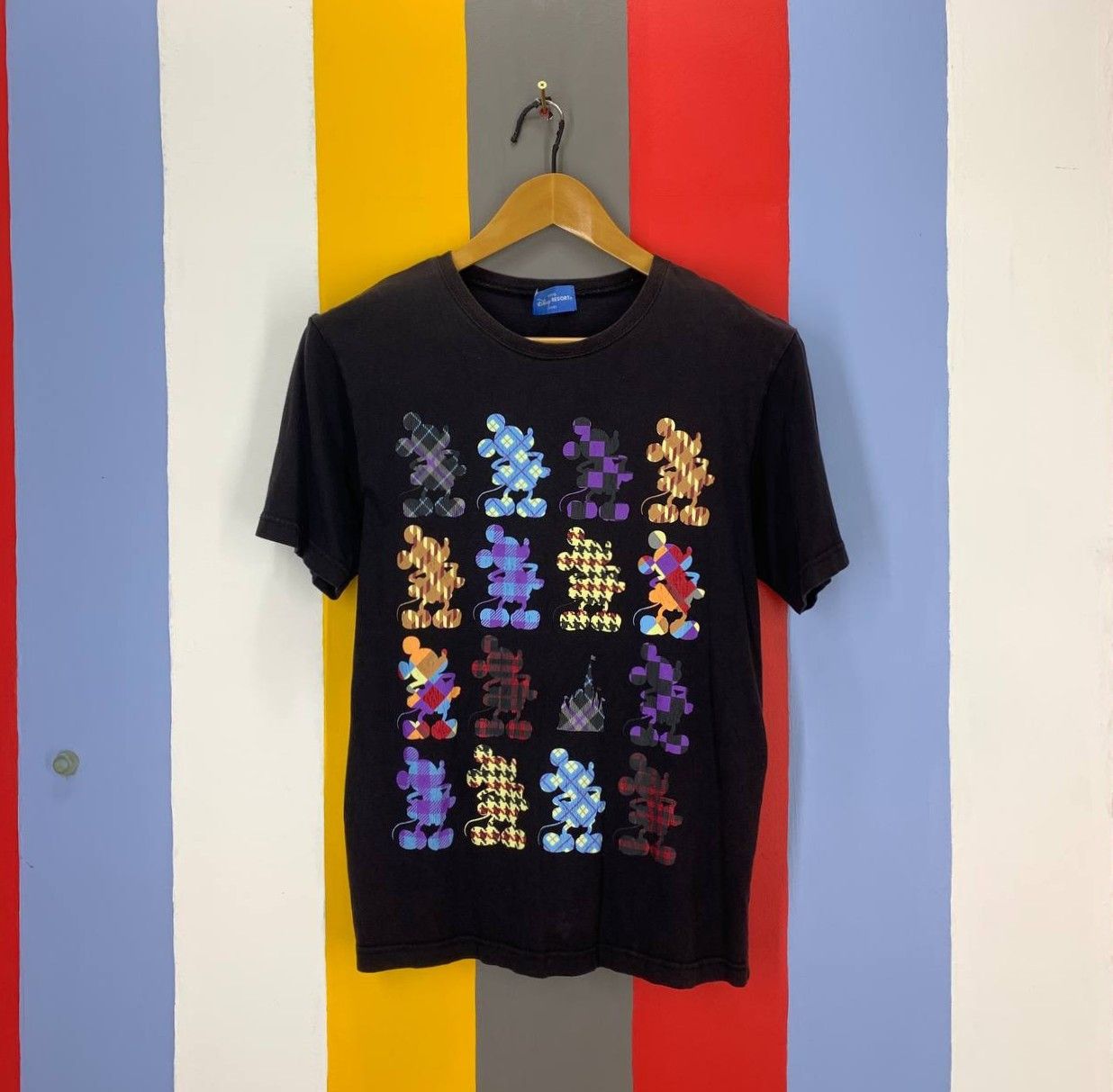 Mickey Mouse Vintage TOKYO DISNEY RESORT Crew Neck T Shirt #2217/22 Size US S / EU 44-46 / 1 - 1 Thumbnail