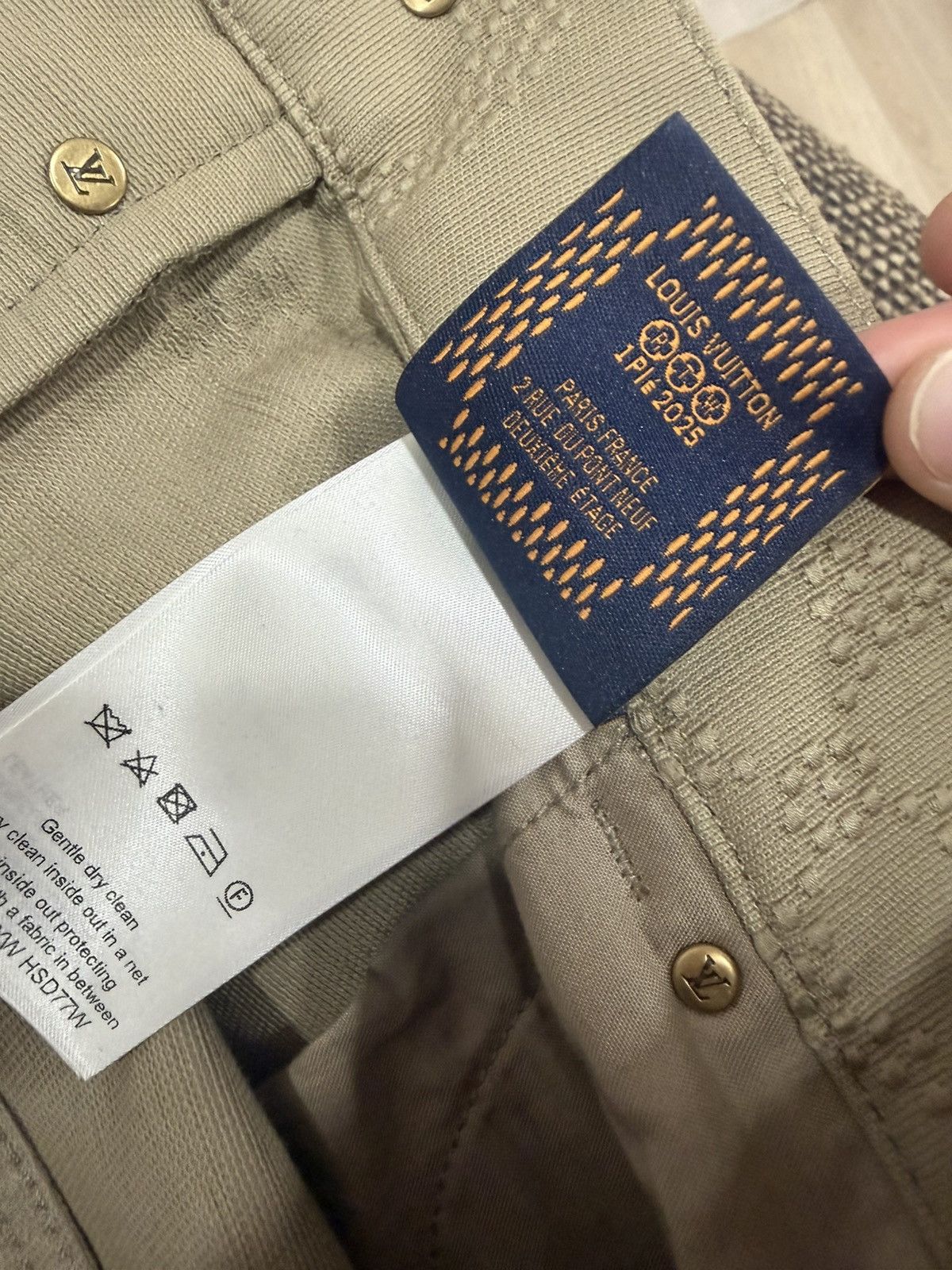 Louis Vuitton Louis Vuitton 2025 Embroidered Skate Pants Size 34 Khaki Size US 34 / EU 50 - 4 Thumbnail
