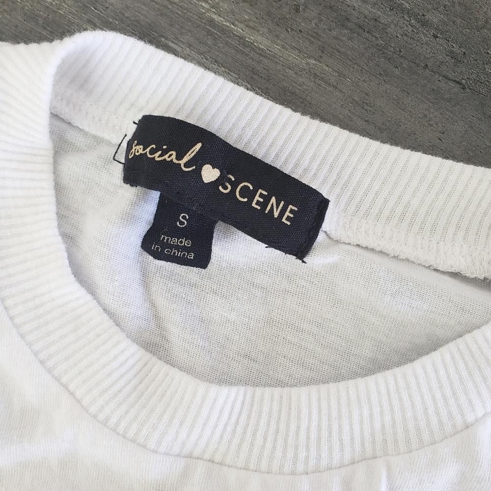 Designer White Lucky SS Cropped Short Sleeve Size S / US 4 / IT 40 - 3 Thumbnail