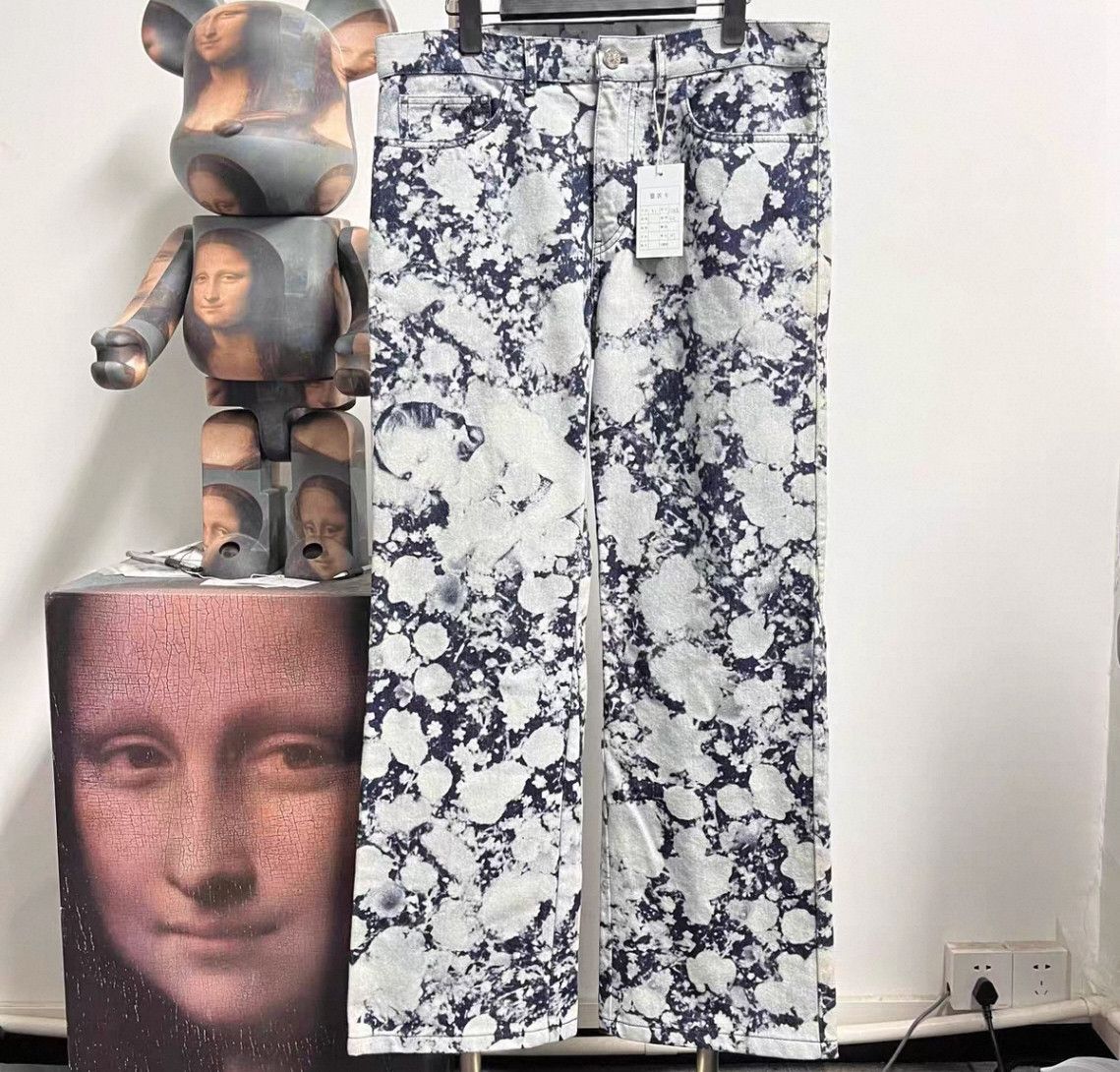 Louis Vuitton Louis Vuitton The Wizard of Oz splashes ink to render jean Size US 33 - 1 Thumbnail