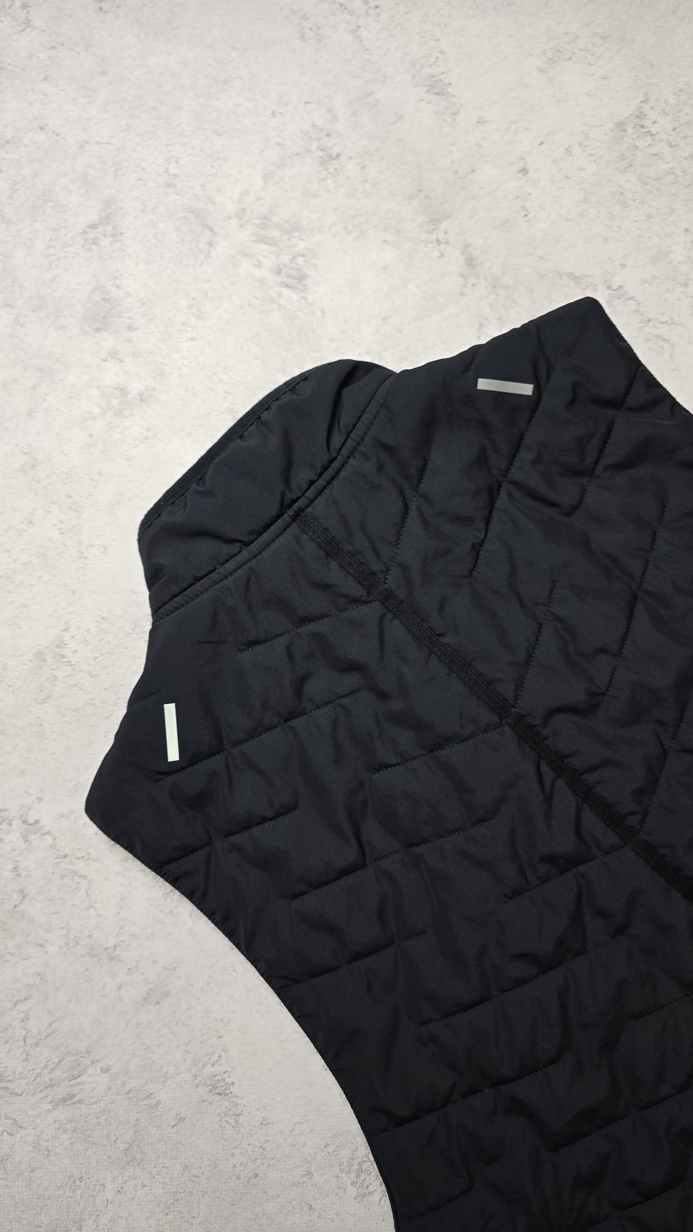 Nike Nike Therma-FIT Repel Running Vest Lightweight DD5647-010 Size US XL / EU 56 / 4 - 4 Thumbnail
