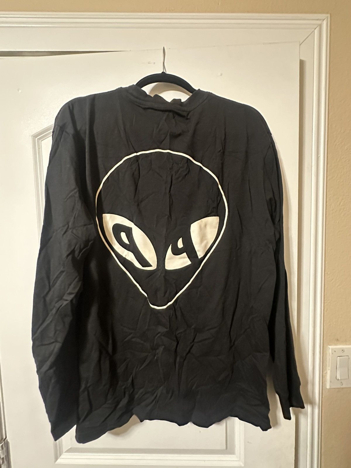 Palace Palace nein loner longsleeve tee shirt alien not alone black Size US XL / EU 56 / 4 - 2 Thumbnail