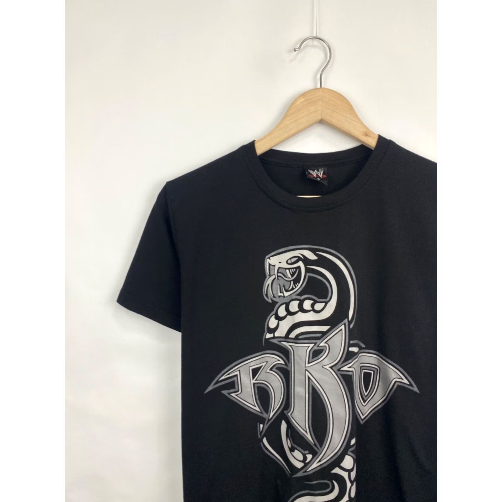 Vintage VINTAGE WWE RKO Randy Orton Wrestling T-Shirt Rare Retro Y2K S Black Mens T-Shirt Size US S / EU 44-46 / 1 - 3 Thumbnail