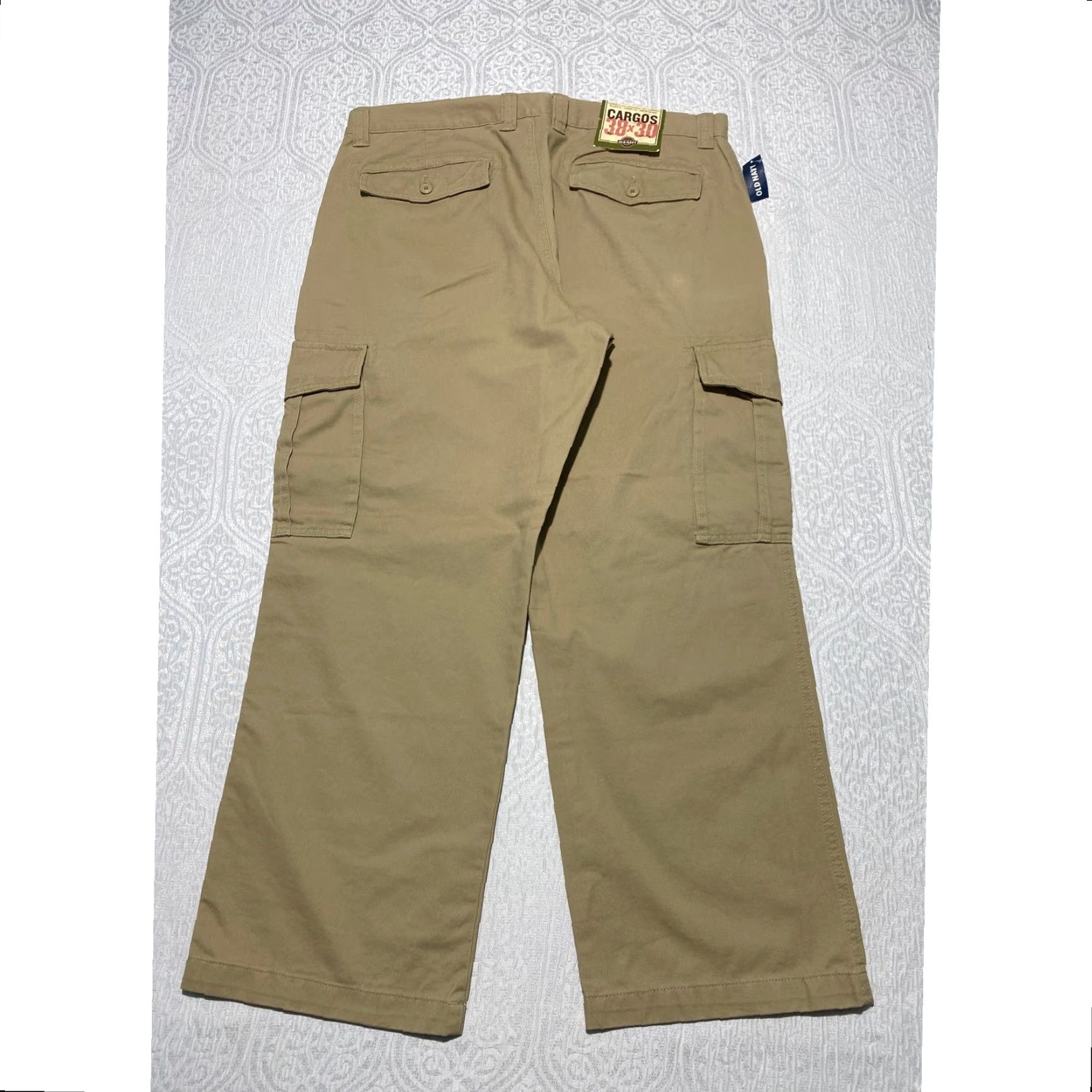 Old Navy Old Navy Cargo Pants Mens 38x30 Khaki Cotton Twill Relaxed Fit Size US 38 / EU 54 - 2 Thumbnail