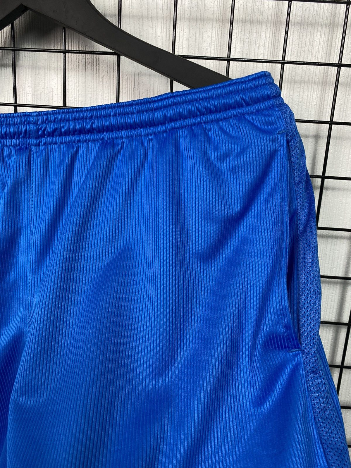 Umbro × Vintage Vintage England Umbro National Team Shorts Football Blue Men Size US 36 / EU 52 - 6 Thumbnail