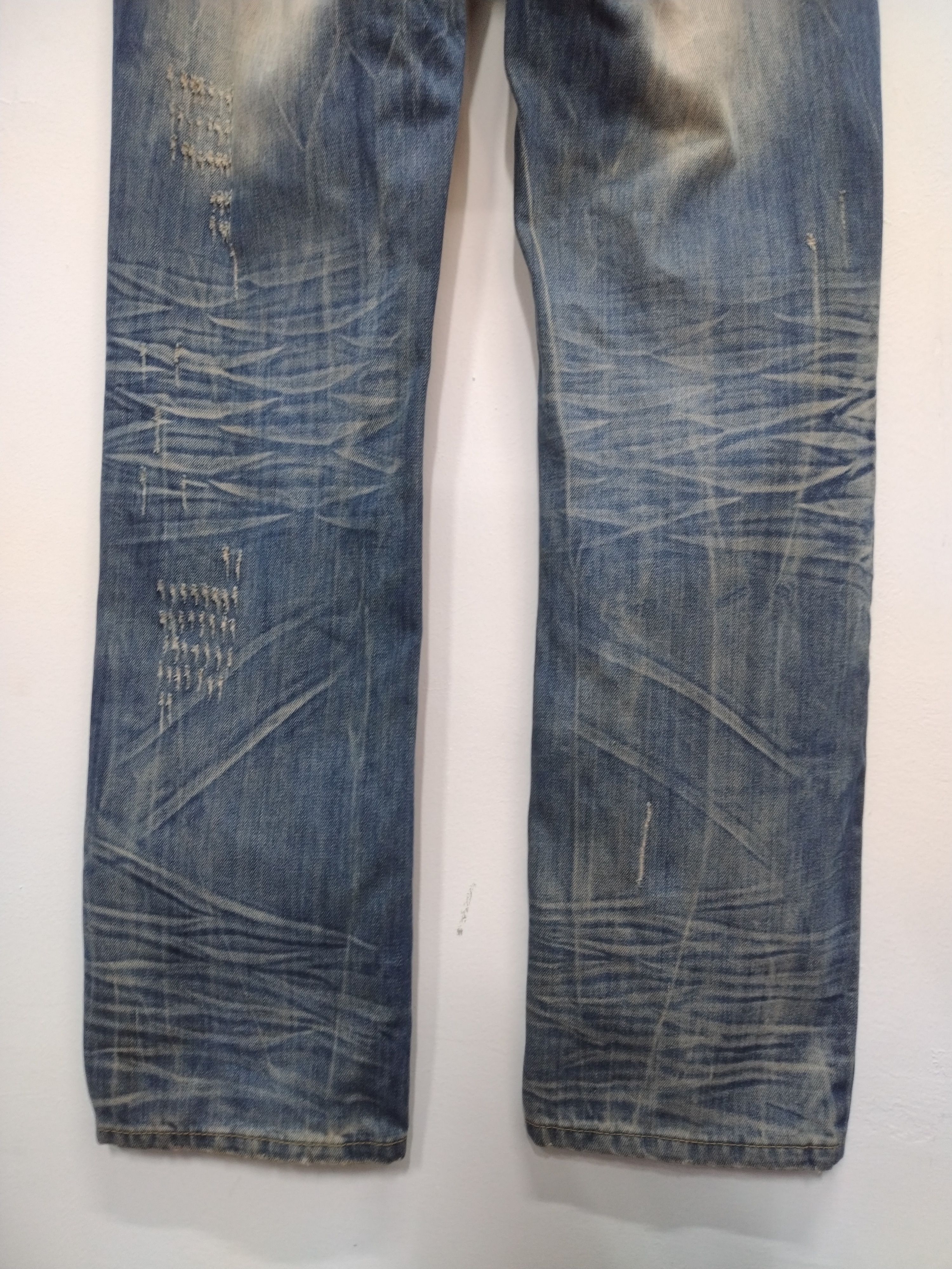Marvelous patina & Distressed Design A.V.H jeans