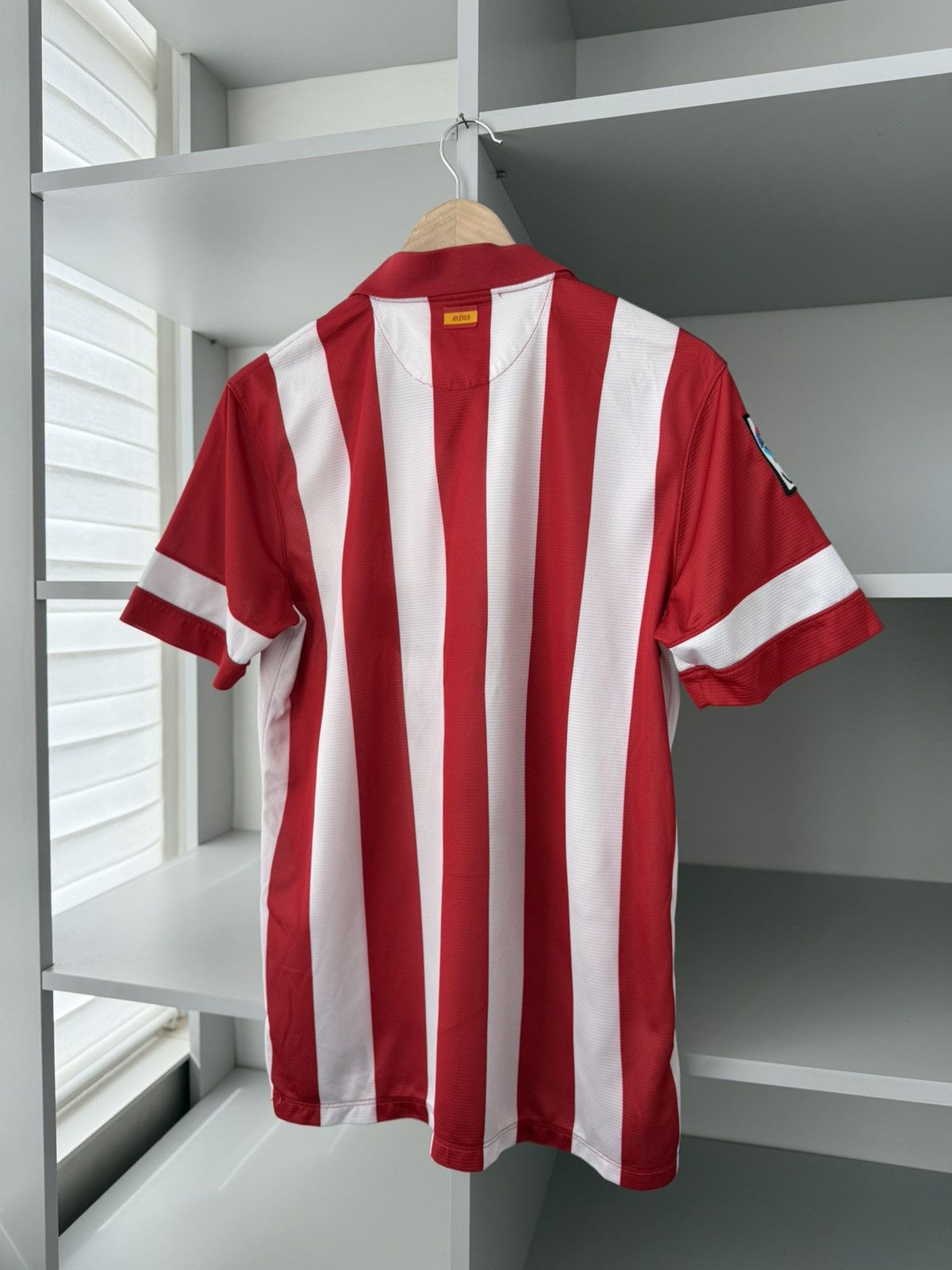 Nike Nike Atletico Madrid 2013 2014 Home Jersey Size US M / EU 48-50 / 2 - 10 Thumbnail