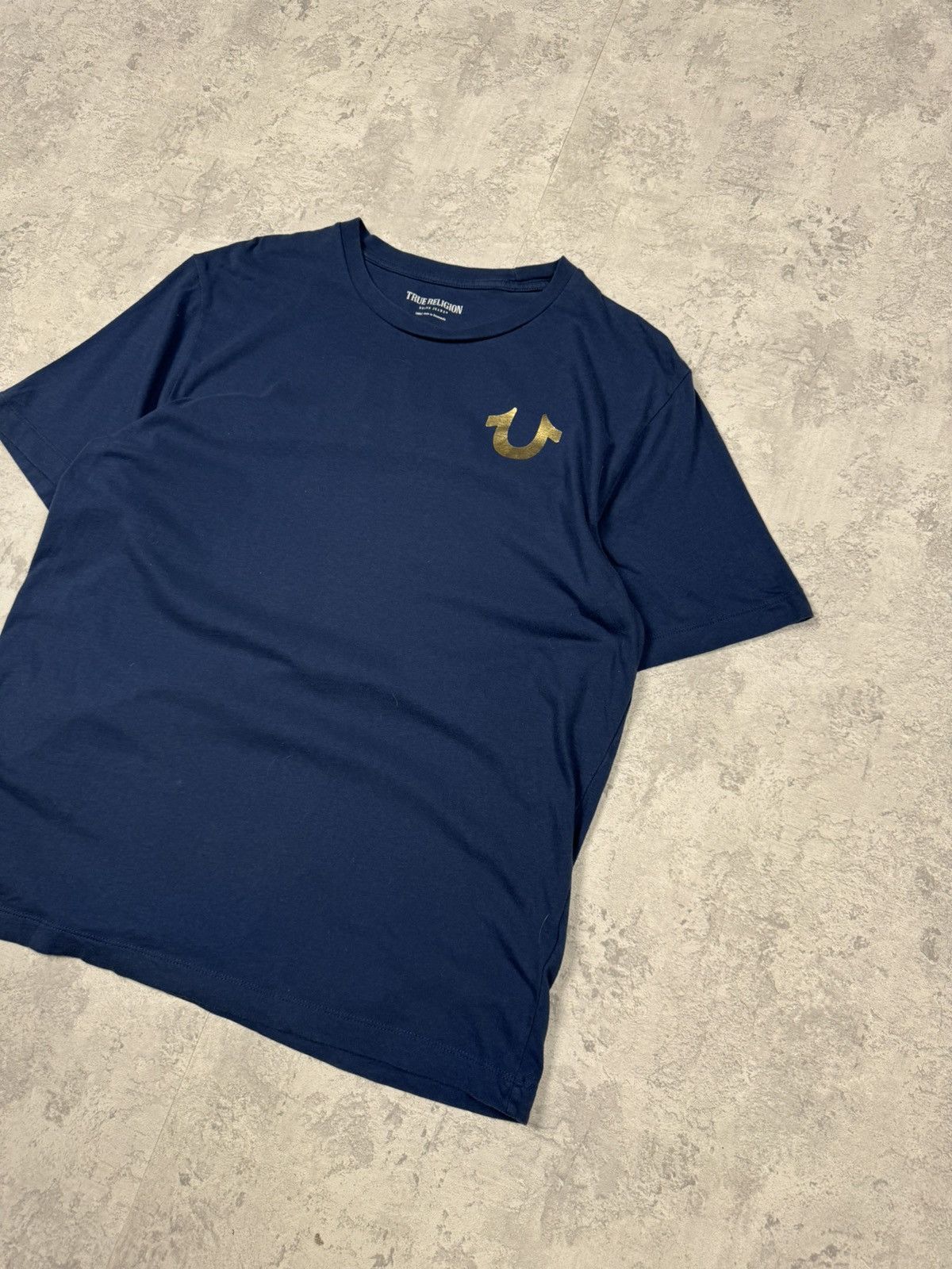 True Religion True Religion Blue T Shirt Big Gold Logo Size L Size US L / EU 52-54 / 3 - 7 Thumbnail