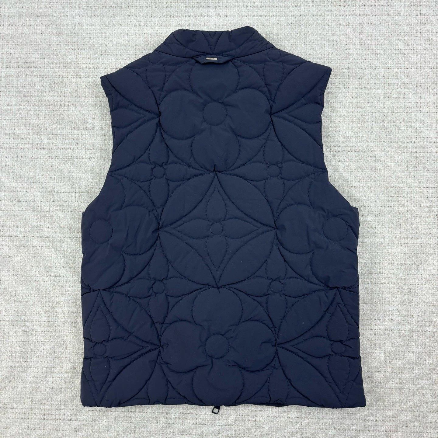 Louis Vuitton Brand new, unused Louis Vuitton vest, Size 3XL / US 20-22 - 2 Thumbnail