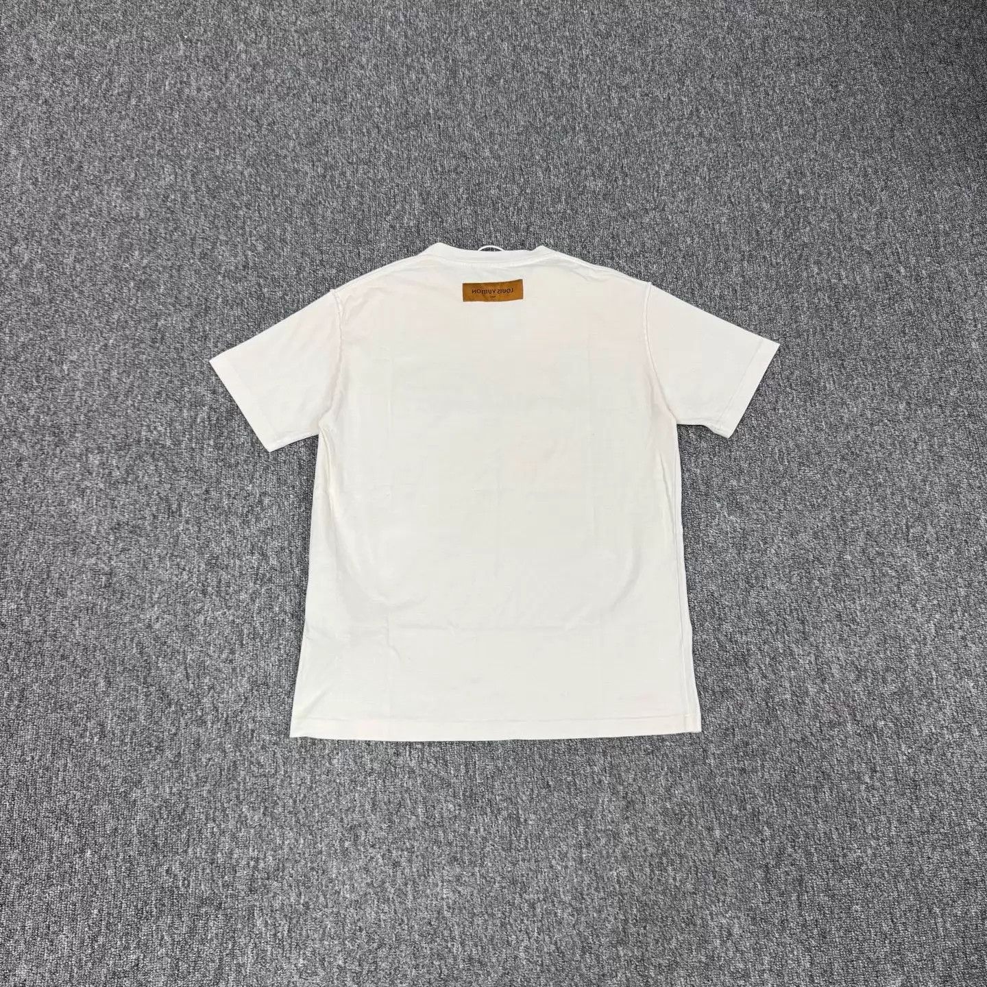 Louis Vuitton LV Script Embroidered Short Sleeve T-shirt M 99 New Size US M / EU 48-50 / 2 - 2 Thumbnail