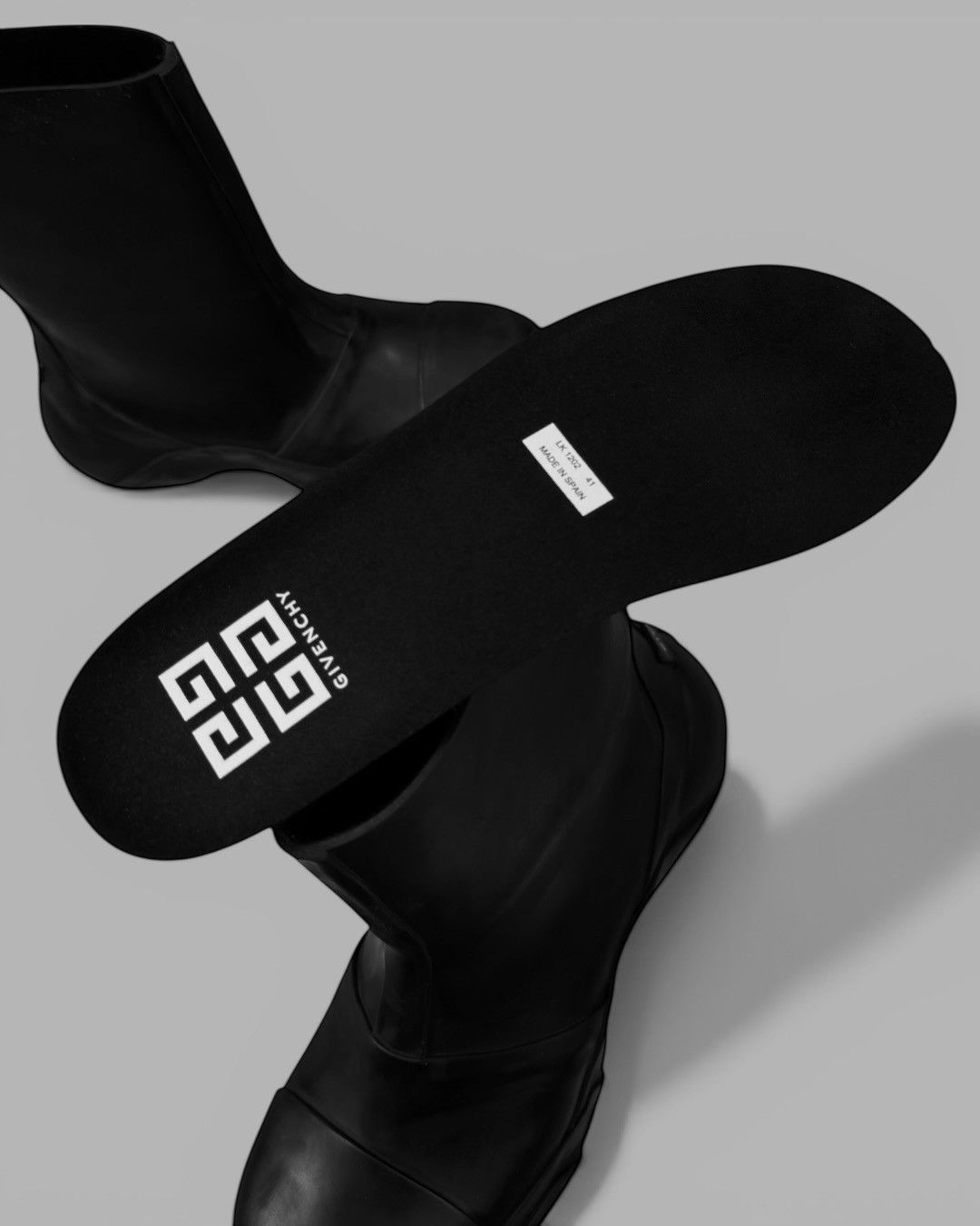 Givenchy SS2023 Givenchy By Mathew M Williams Rubber Ankle Boots Size US 8.5 / EU 41-42 - 21 Thumbnail
