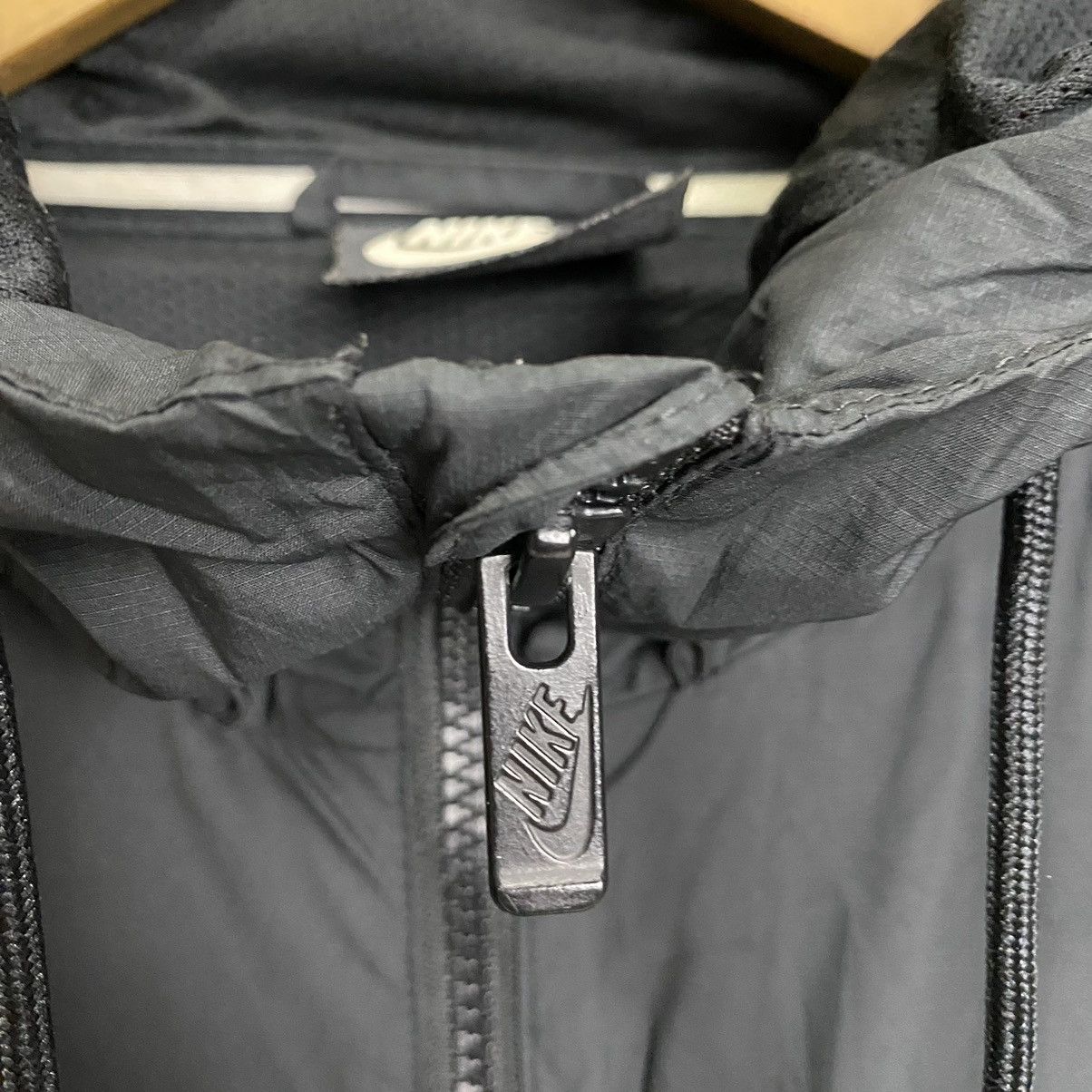 Nike Nike small swoosh light hoodie jacket Size US M / EU 48-50 / 2 - 11 Thumbnail