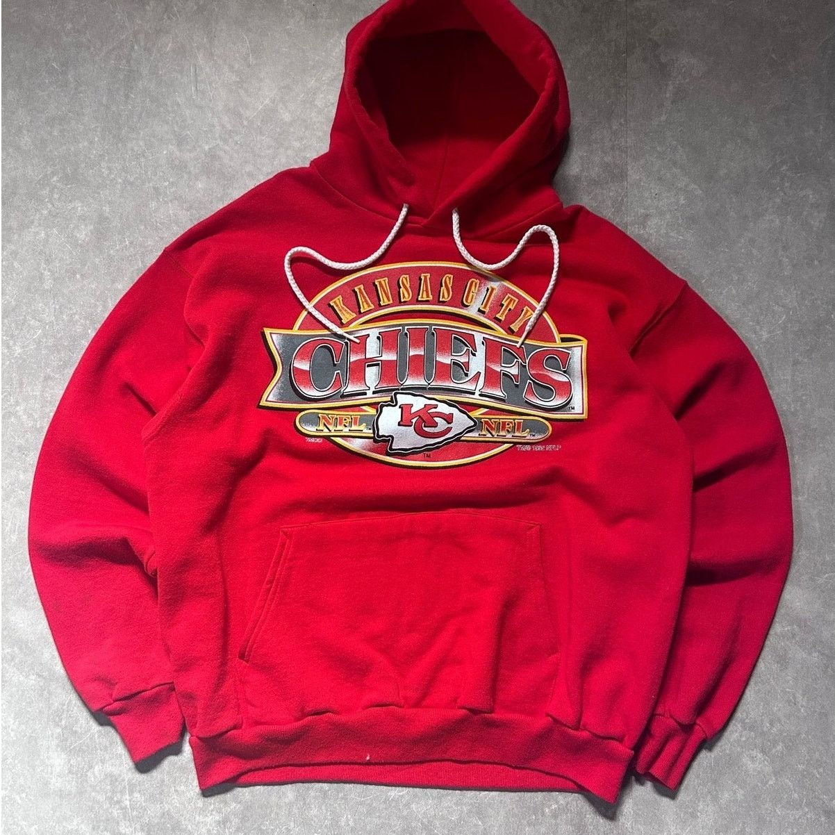 Hanes 90s Vintage Kansas City Chiefs Chrome Print Red Hoodie XL Size US XL / EU 56 / 4 - 1 Thumbnail