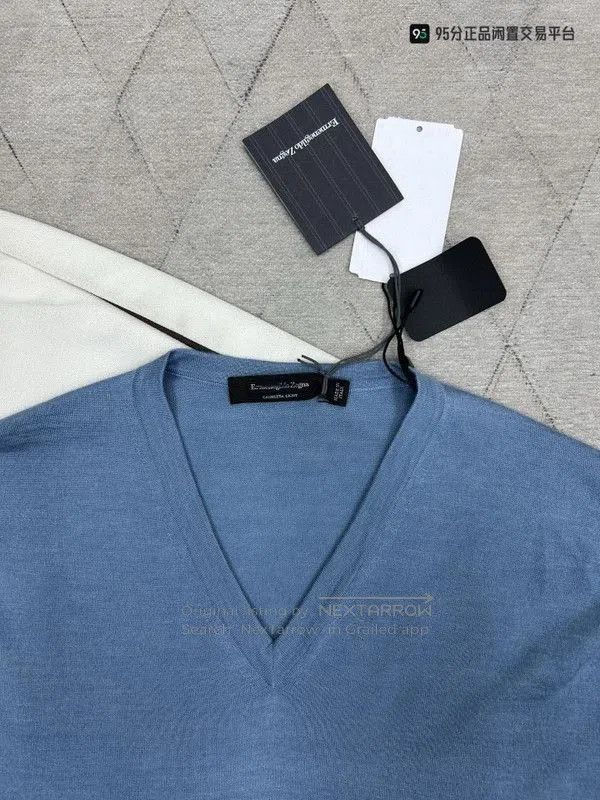 Ermenegildo Zegna Ermenegildo Zegna Men's Casual V-Neck Sweater. Size US S / EU 44-46 / 1 - 2 Thumbnail