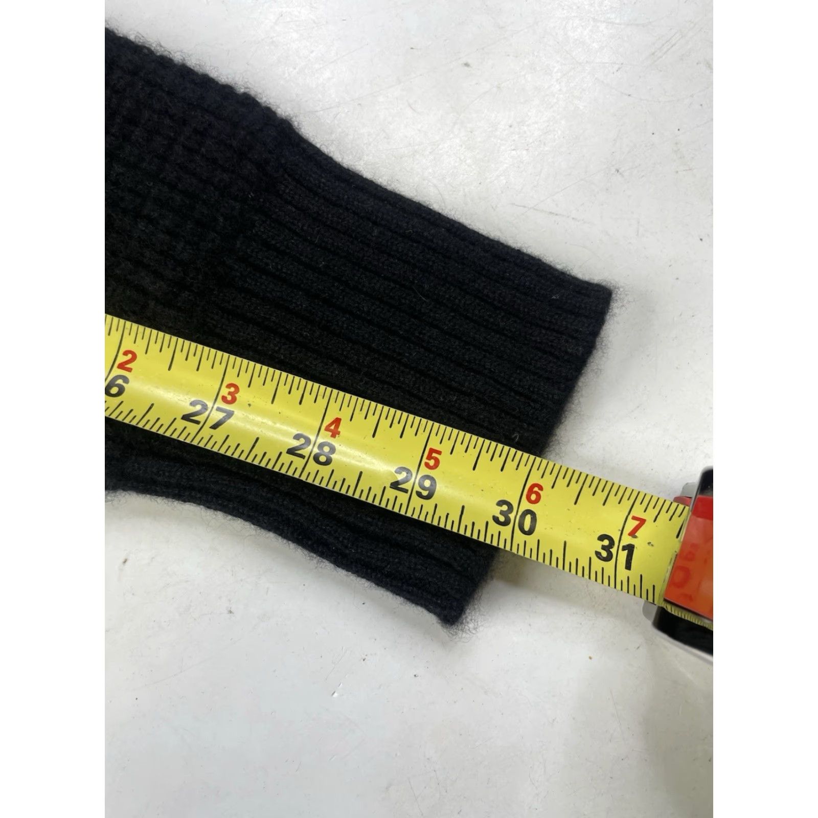 Quince Quince Black Mongolian Cashmere Waffle Knit Quarter Button Men’s Size Small Sweater Pullover Fisherman Knit Style Black Accent Button Size US S / EU 44-46 / 1 - 4 Thumbnail
