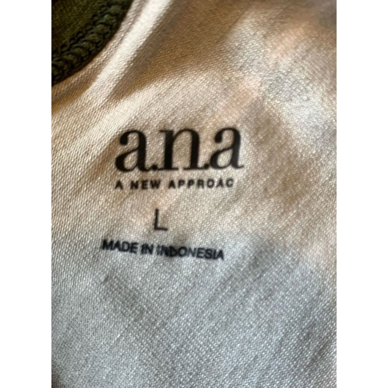 Vintage NWT a.n.a Blouse Shirt Tie Dye Green Avocado 27.5" Length Short Sleeve Round Neck Pullover Womens Large Casual Travel Size L / US 10 / IT 46 - 5 Thumbnail