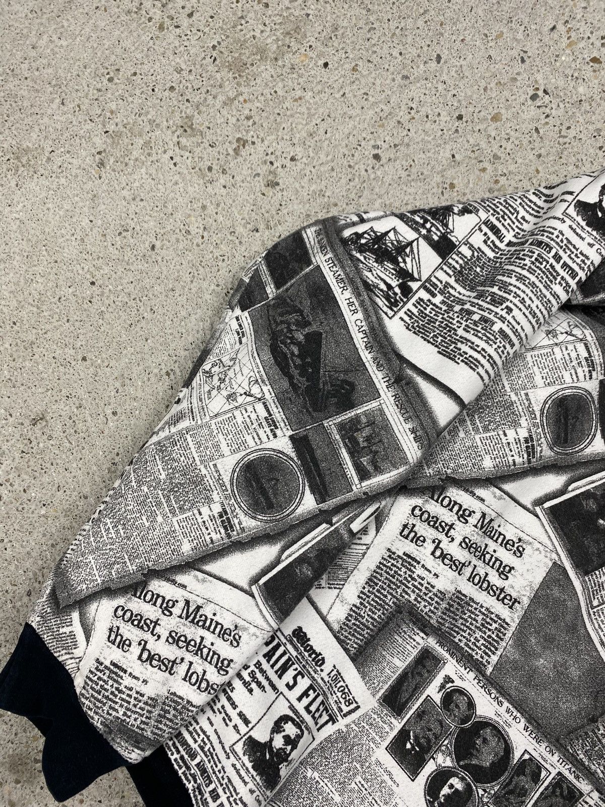 Japanese Brand Japan style hoodie newspapers full print zip vintage y2k Size US L / EU 52-54 / 3 - 11 Thumbnail