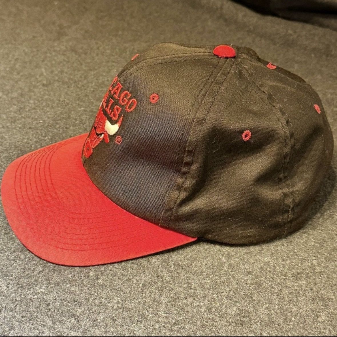 Vintage VINTAGE 90s CHICAGO BULLS BASEBALL CAP SNAPBACK DREW PEARSON Size ONE SIZE - 3 Thumbnail