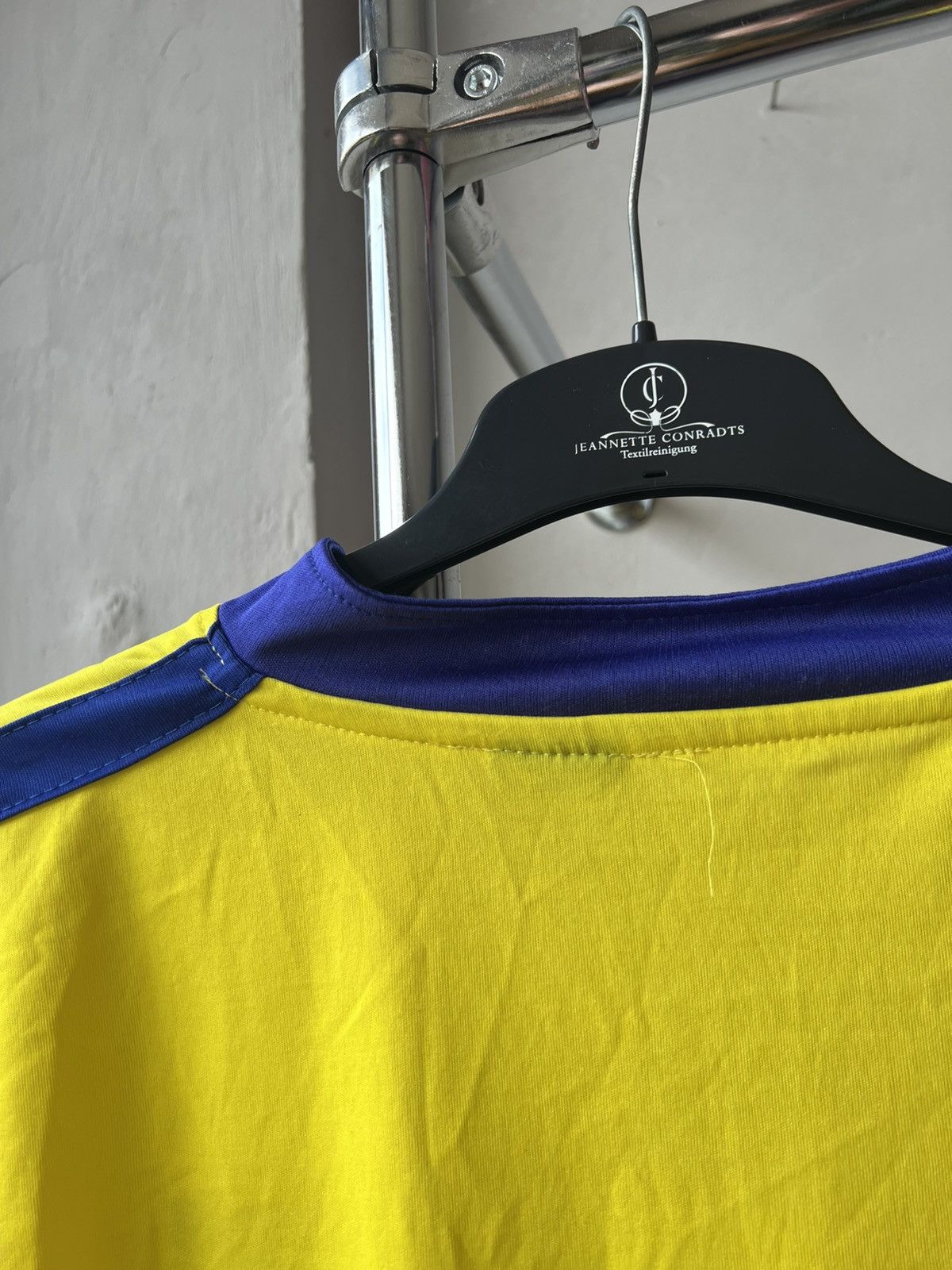 Vintage 2025/26 KERALA BLASTERS INDIA SOCCER JERSEY FOOTBALL SHIRT Size US XL / EU 56 / 4 - 14 Thumbnail