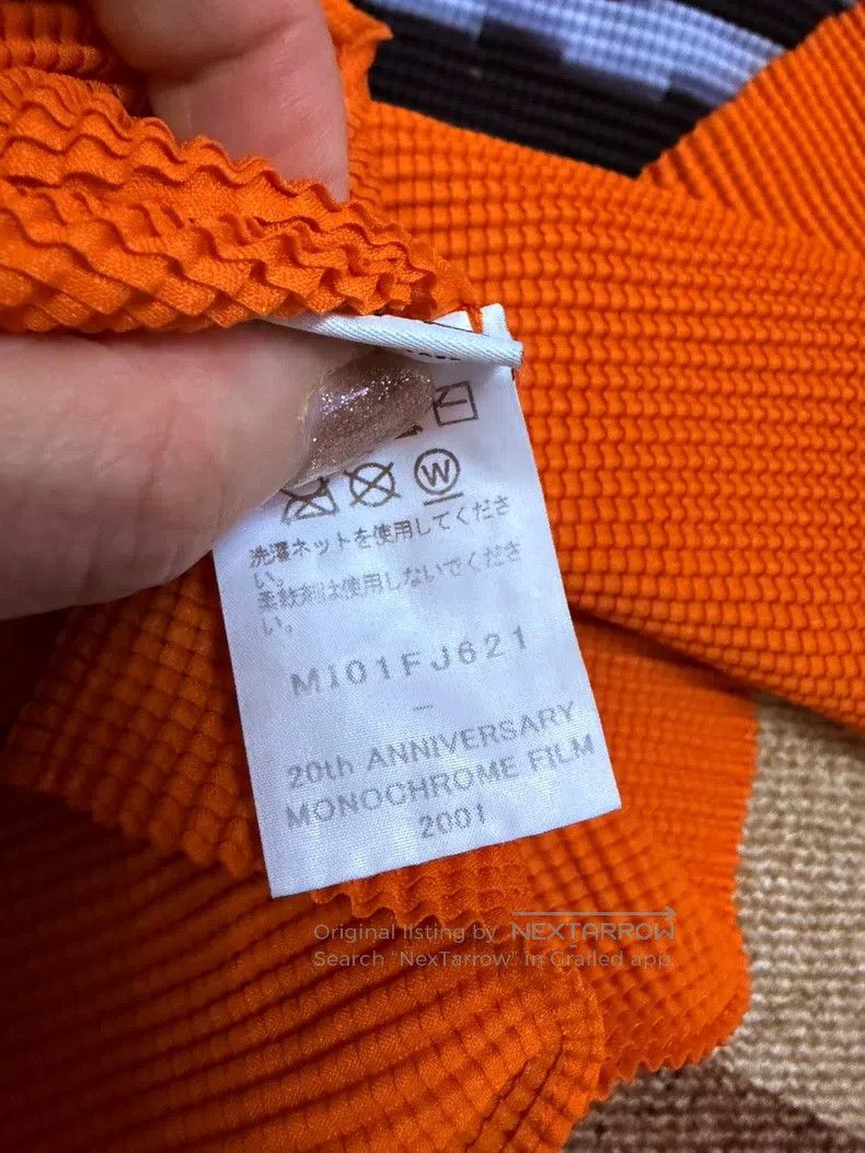 Issey Miyake Issey Miyake Red Long-Sleeve Top Size M / US 6-8 / IT 42-44 - 3 Thumbnail
