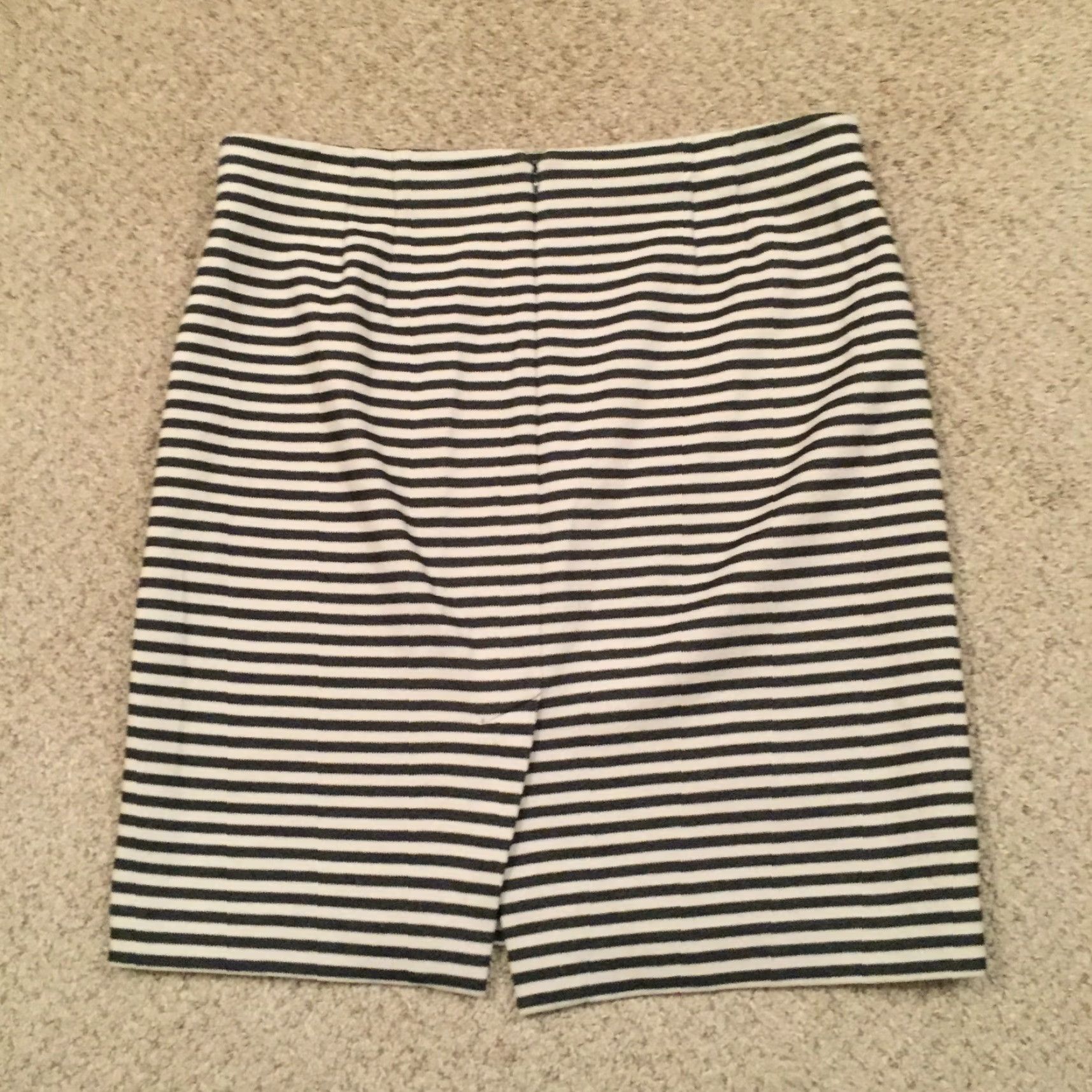 Talbots Talbots Skirt Pencil Women Size 16 Gray Blue Striped Unlined Short Cotton Blend Slit Regular Size 38" / US 16 / IT 52 - 6 Thumbnail