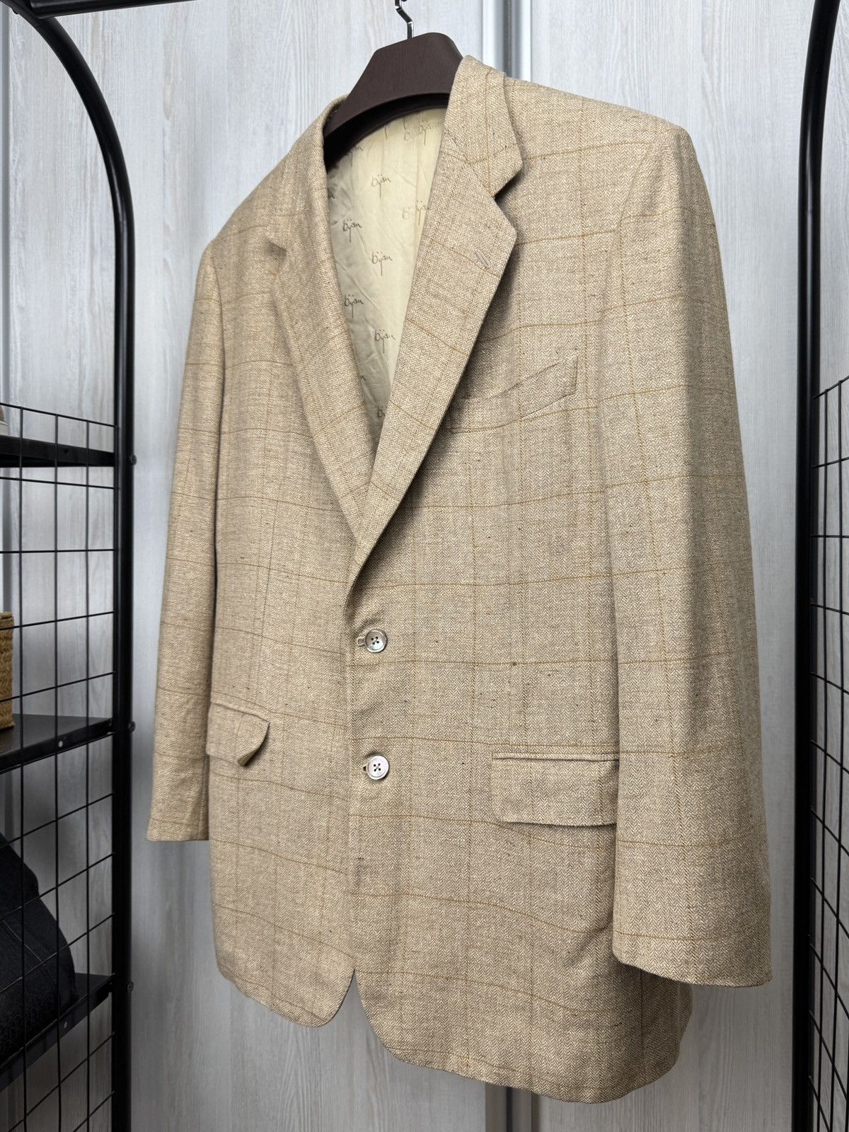 BIJAN Bijan one hundred % beige checkered 2 button blazer Size 44R - 6 Thumbnail