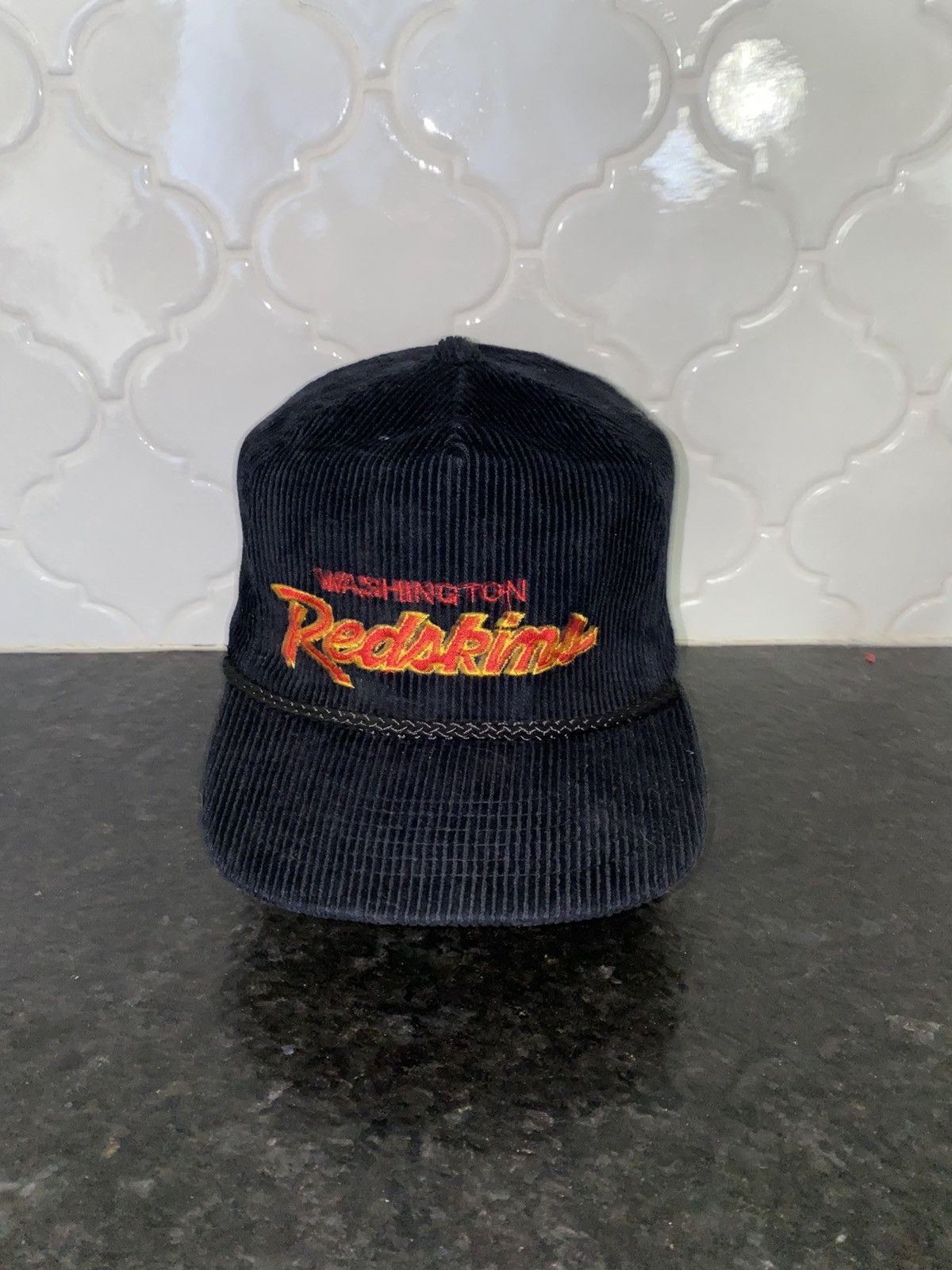 NFL Vintage 80s Washington redskins corduroy zip back hat Size ONE SIZE - 1 Thumbnail