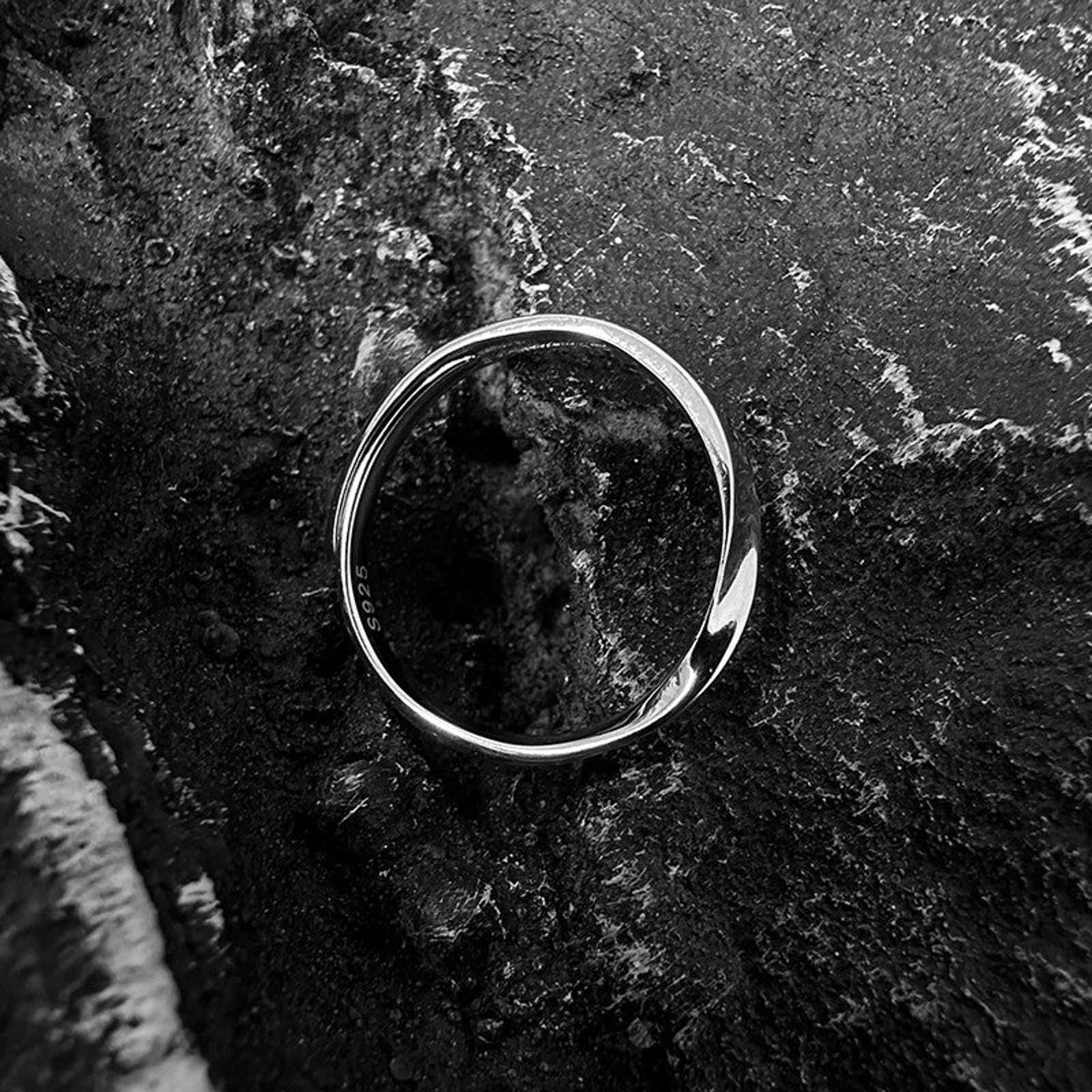Other Elegant Silver Minimalist Ring - 925 Sterling Silver Size ONE SIZE - 2 Thumbnail