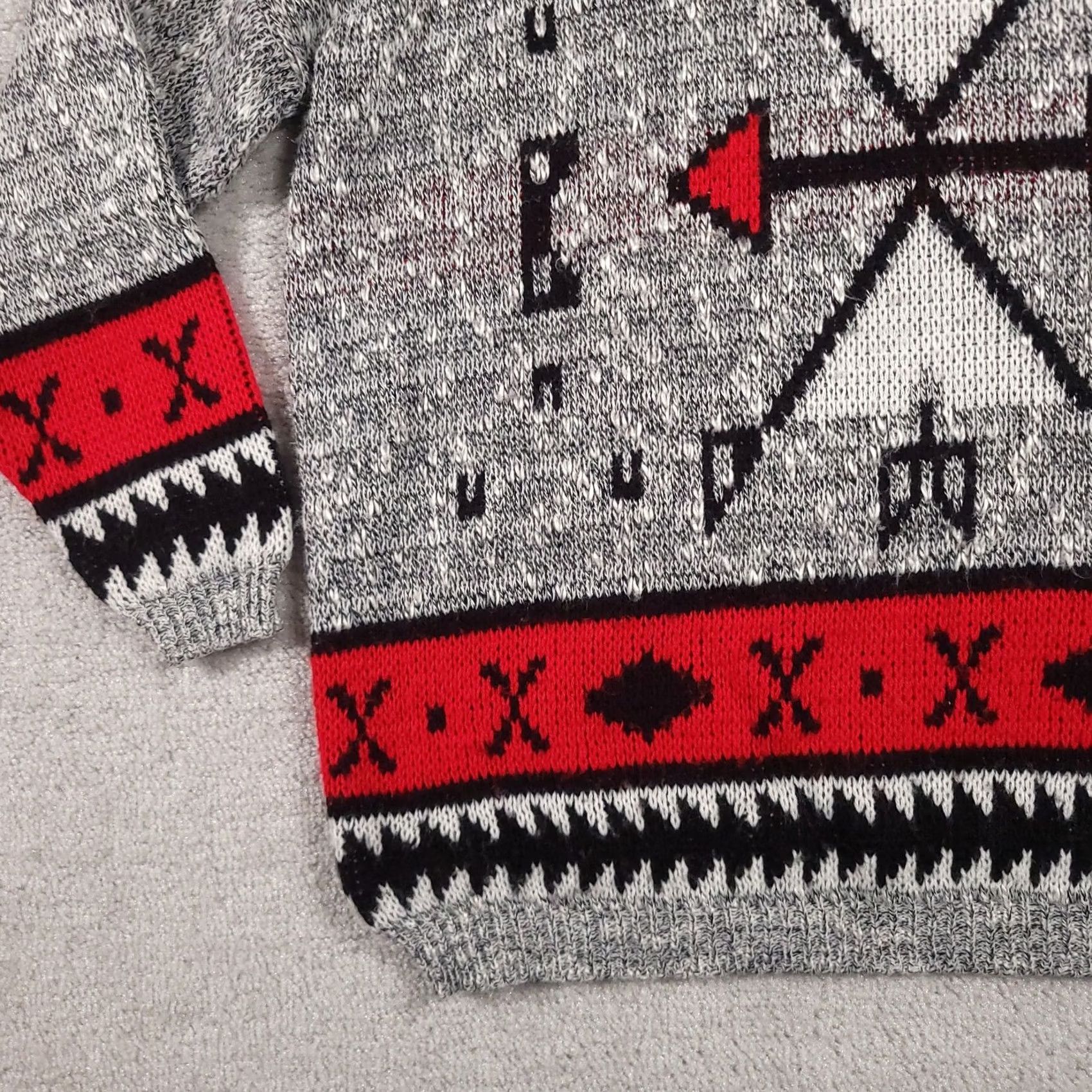 Vintage VINTAGE Metrix Sweater Woman's 22W Gray Red Aztec Southwestern Knit USA 90s Size 3XL / US 20-22 - 5 Thumbnail