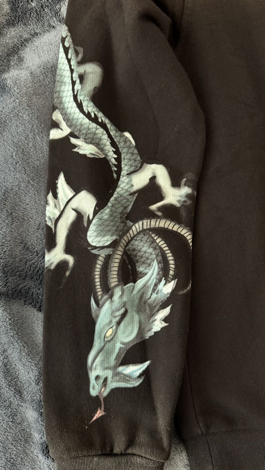 Givenchy Givenchy Dragon Sleeve Logo Crewneck sweater sweatshirt Size US XS / EU 42 / 0 - 2 Thumbnail