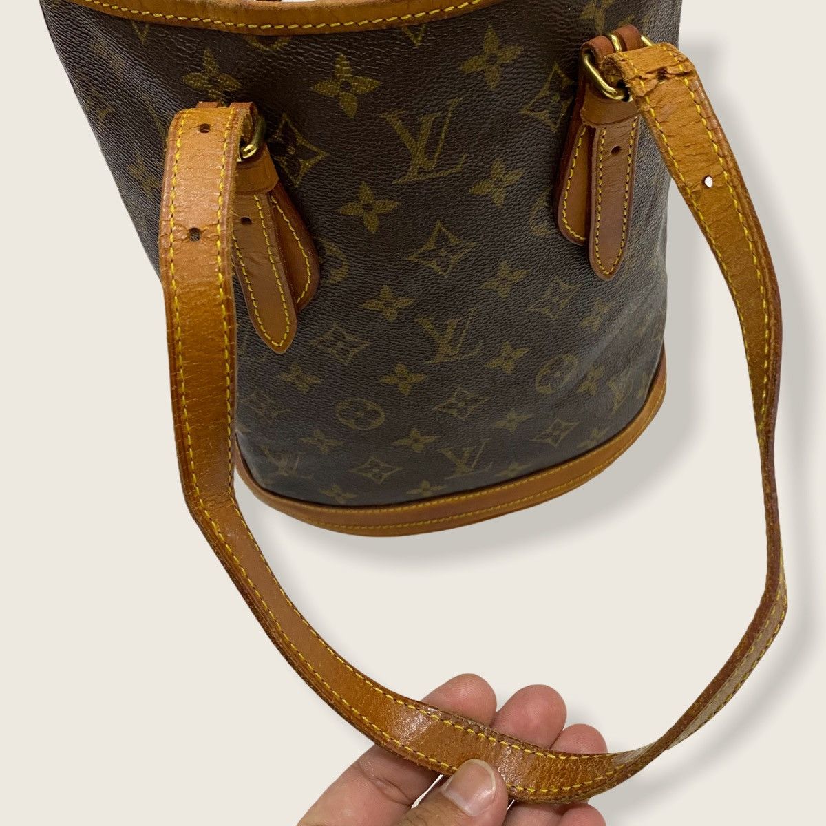Louis Vuitton ‼️LASTDROP‼️ AUTHENTIC LOUIS VUITTON MONOGRAM BUCKET PM BAG Size ONE SIZE - 7 Thumbnail