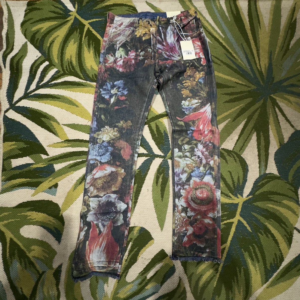 MNML MNML Wreath Floral Jeans 29W BNWT Size US 29 - 2 Thumbnail