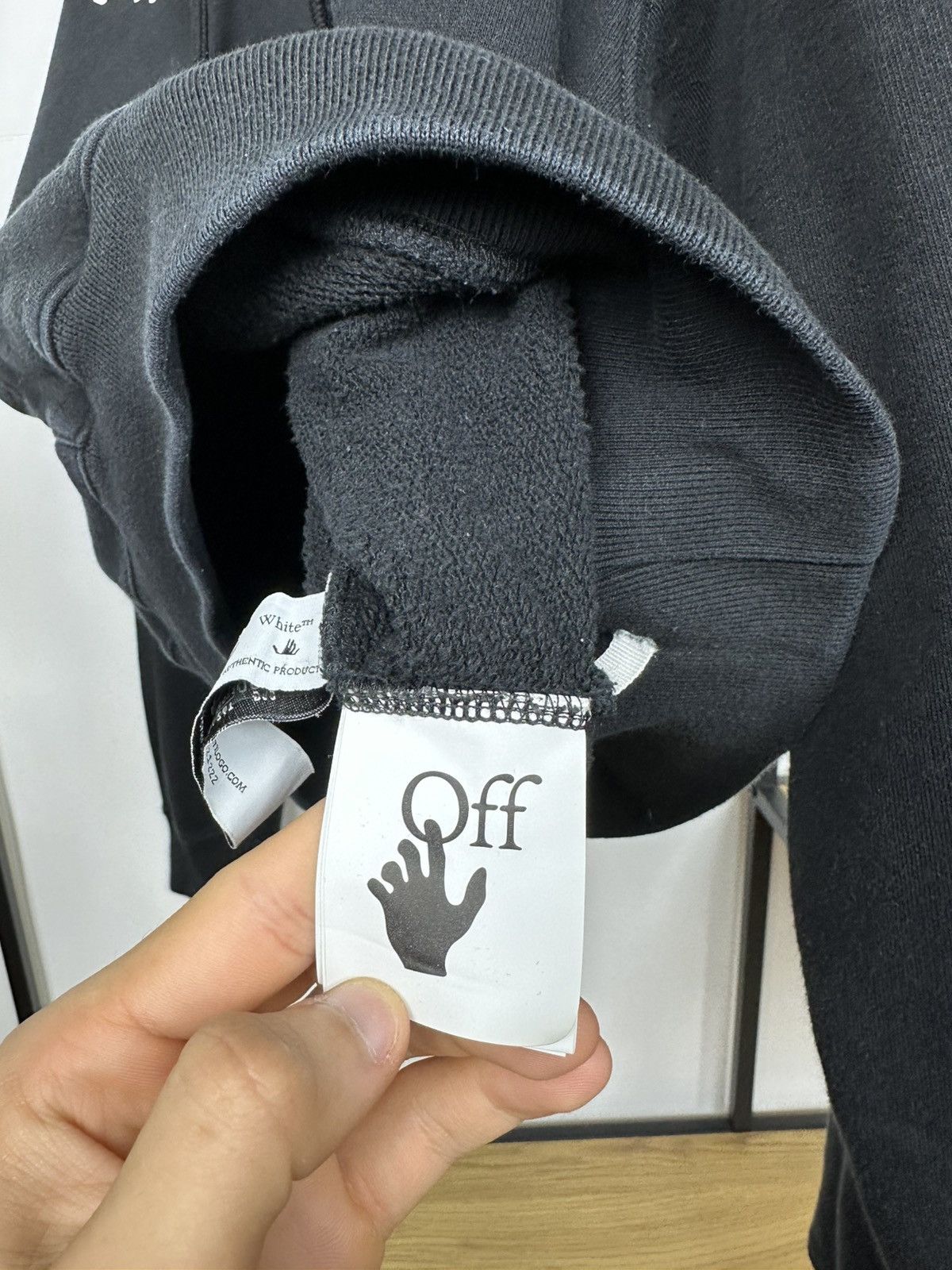 Off-White Off-White Red Tongue Out Over Hoodie Sweatshirt In Black XS Size US XS / EU 42 / 0 - 12 Thumbnail