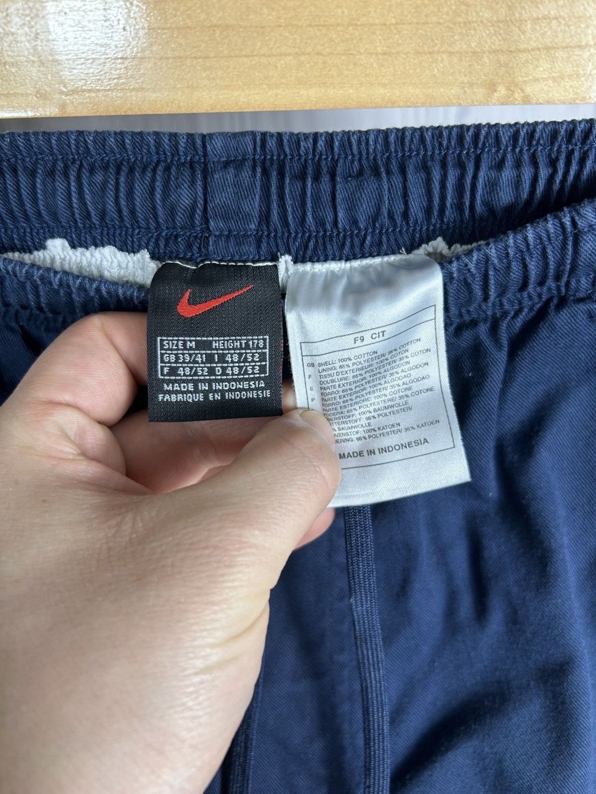 Nike Rare Vintage NIKE Embroidered Swoosh Cotton Shorts Size M Size US 32 / EU 48 - 9 Thumbnail