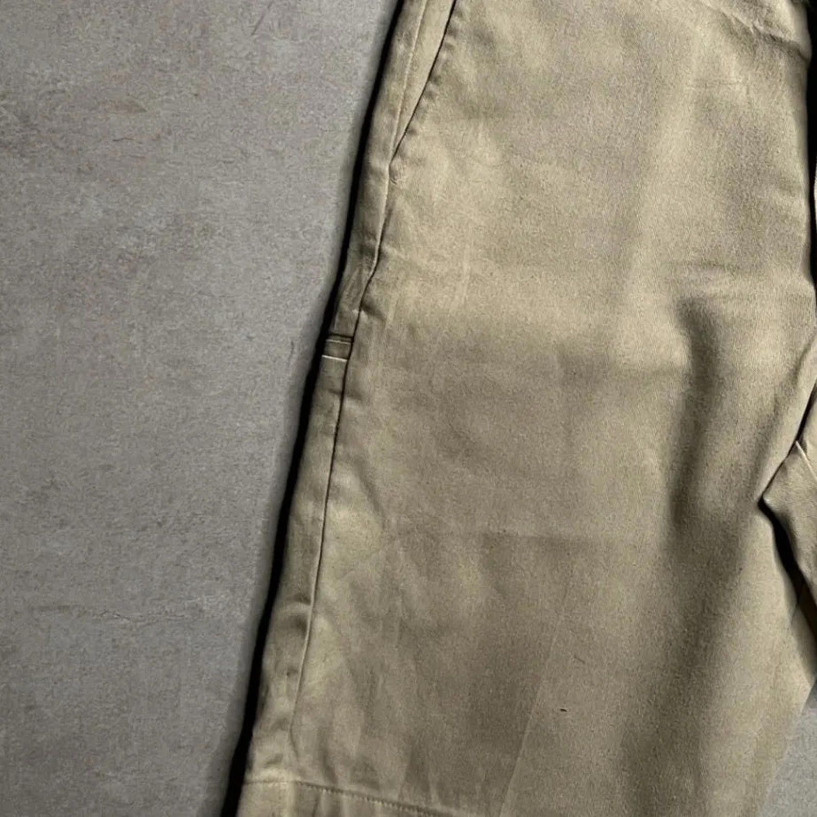 Dickies Vintage Dickies Beige Relaxed Fit Shorts - 34x12 Size US 34 / EU 50 - 4 Thumbnail