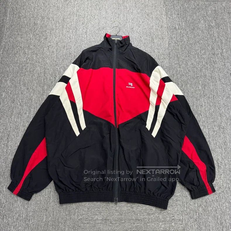 Balenciaga Balenciaga Black and red color-block school uniform jacket Size US S / EU 44-46 / 1 - 1 Thumbnail