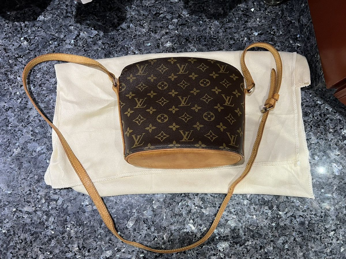 Louis Vuitton Louis Vuitton Drouot Size ONE SIZE - 3 Thumbnail