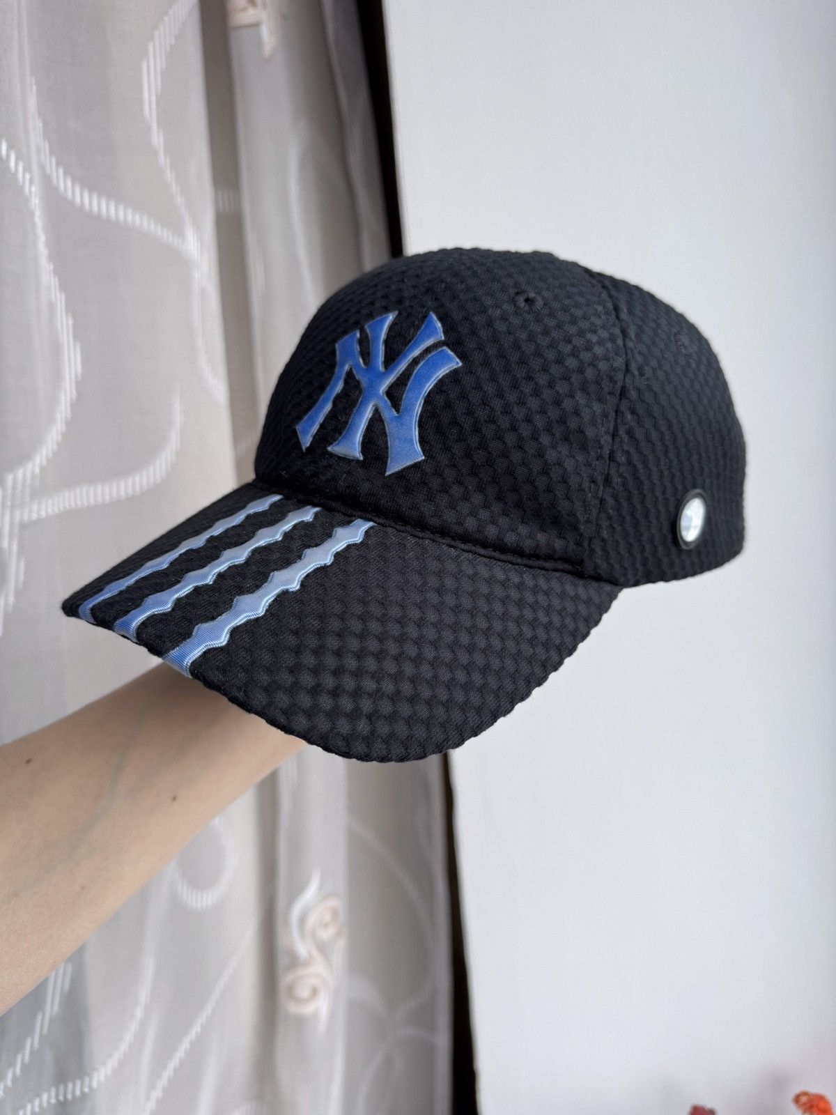 Adidas Vintage Adidas New York Yankees Cap Black Mesh Rare Hat NY Size ONE SIZE - 4 Thumbnail