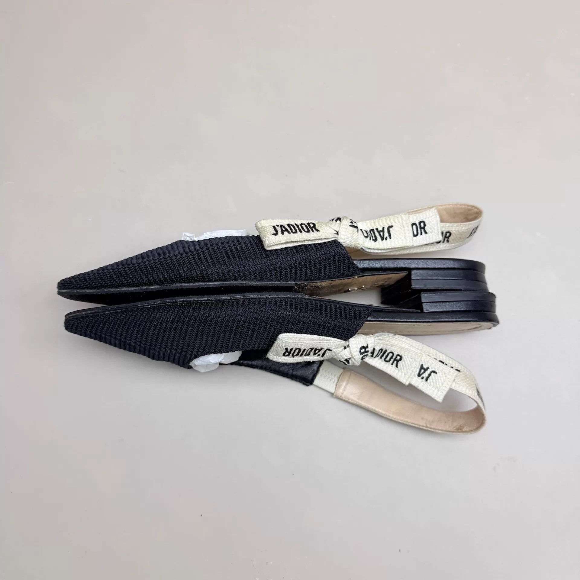 Dior Dior B&W Logo Embroidered Low-Heel Pumps 35 95 New Size US 4.5 / IT 34.5 - 5 Thumbnail