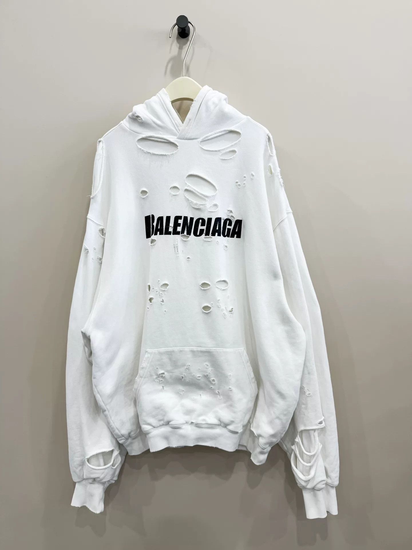 Balenciaga Balenciaga Distressed Graphic Hoodie Size XS Size XS / US 0-2 / IT 36-38 - 1 Thumbnail