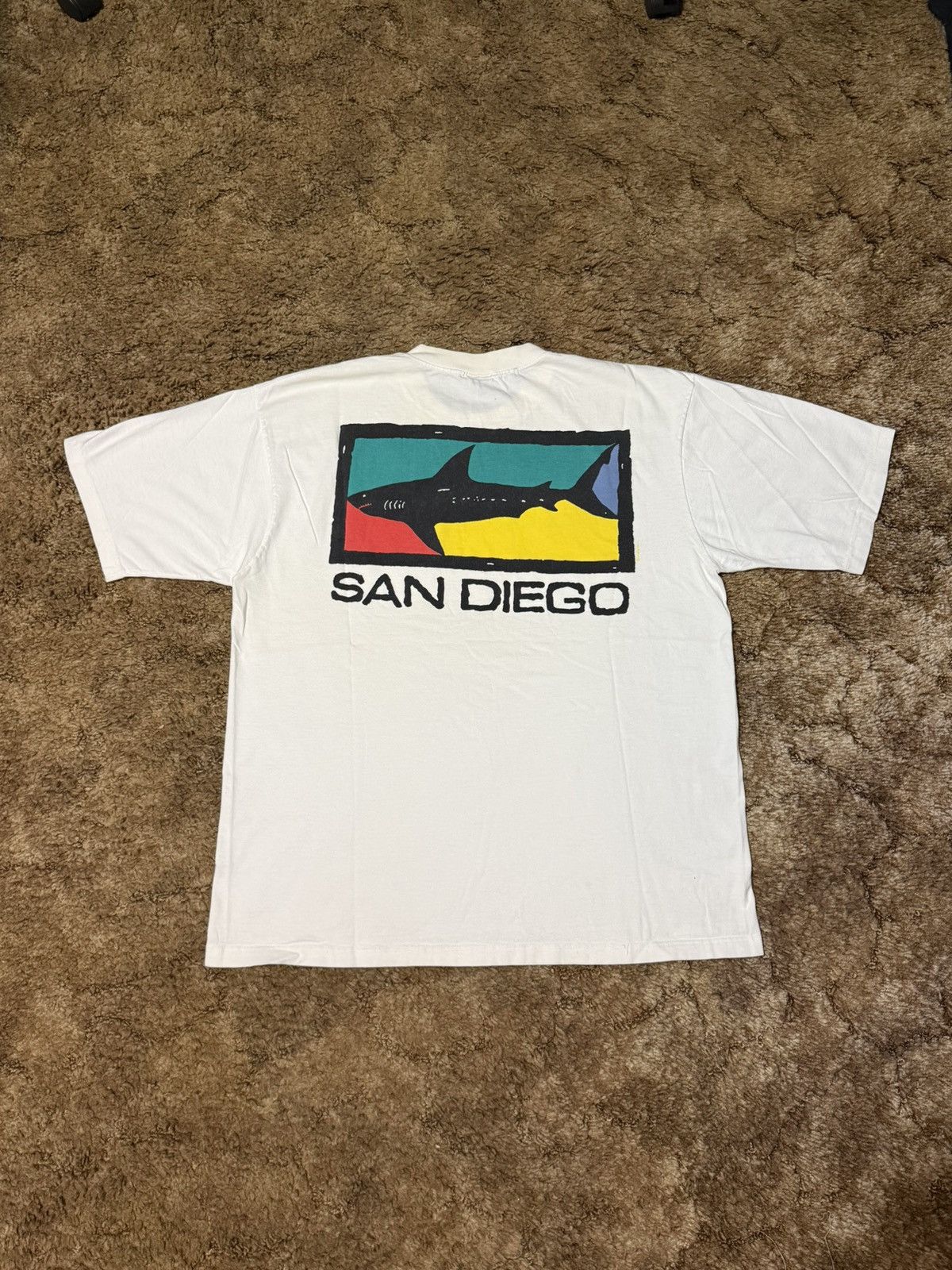 Vintage 90s Crazy Shirt San Diego Shark Art T-Shirt Tee White Large Size US L / EU 52-54 / 3 - 1 Thumbnail