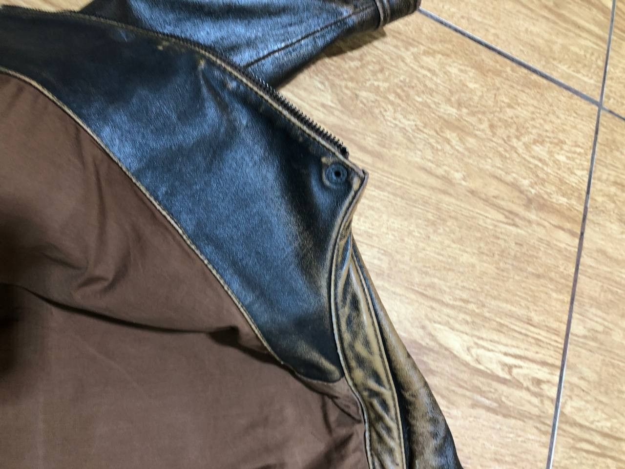 Gap Vintage Gap Classic Fit Leather Jacket Size L Size US L / EU 52-54 / 3 - 15 Thumbnail