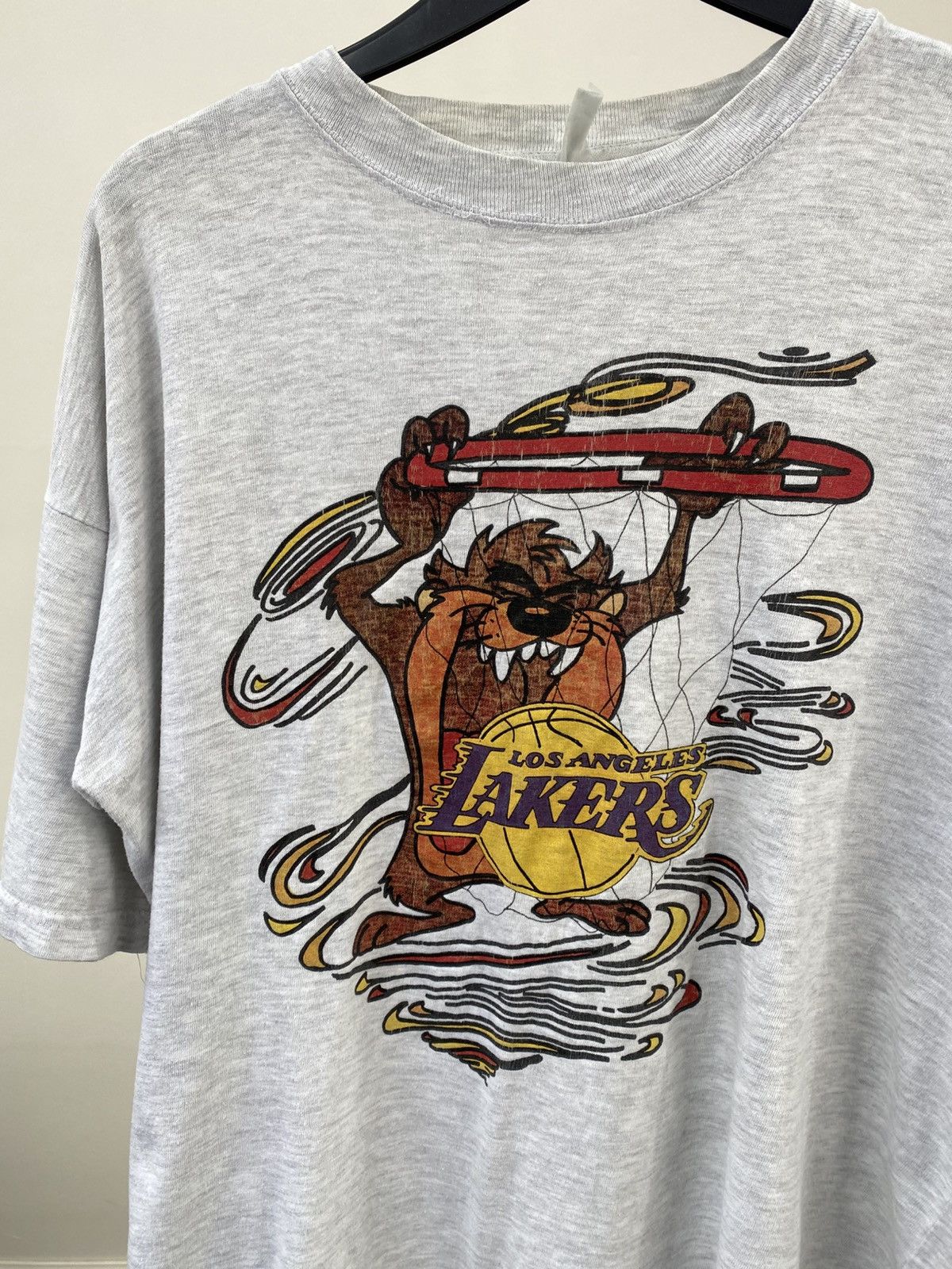 Other Vintage Looney Tunes Los Angeles Lakers NBA Basketball Tee Size US L / EU 52-54 / 3 - 5 Thumbnail