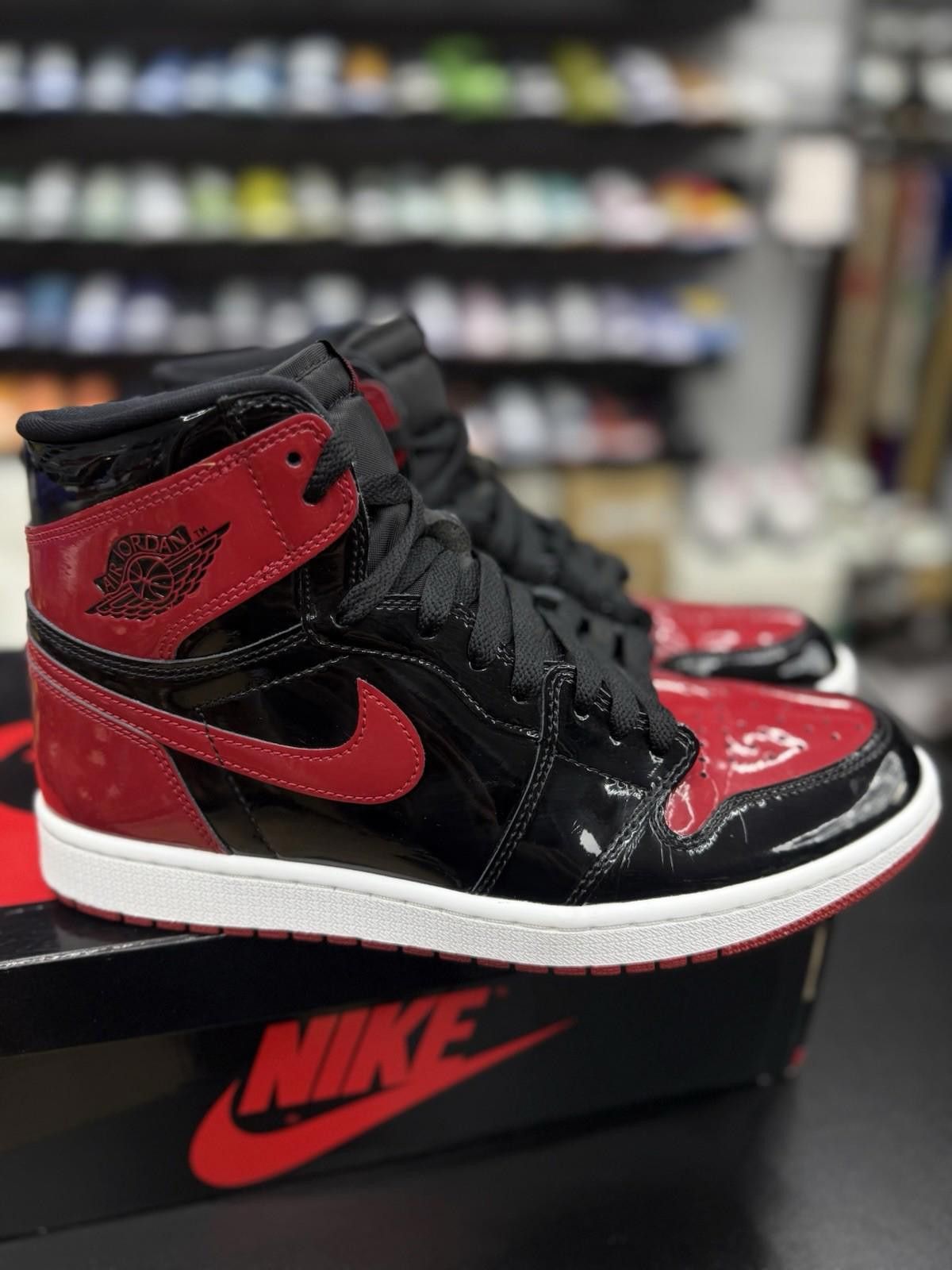 Jordan Brand Size 10.5 - Jordan 1 Retro OG High Patent Bred 555088-063 Size US 10.5 / EU 43-44 - 12 Thumbnail