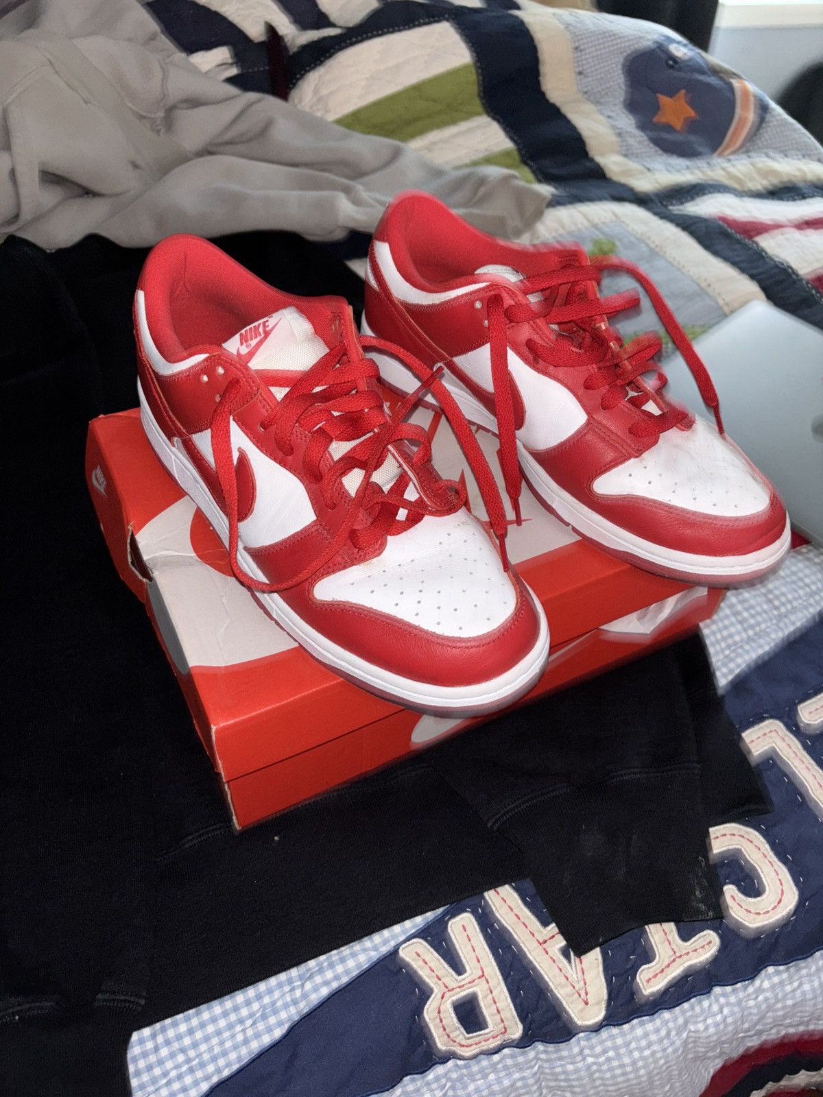 Nike Nike Dunk Low University Red Size US 10.5 / EU 43-44 - 2 Thumbnail