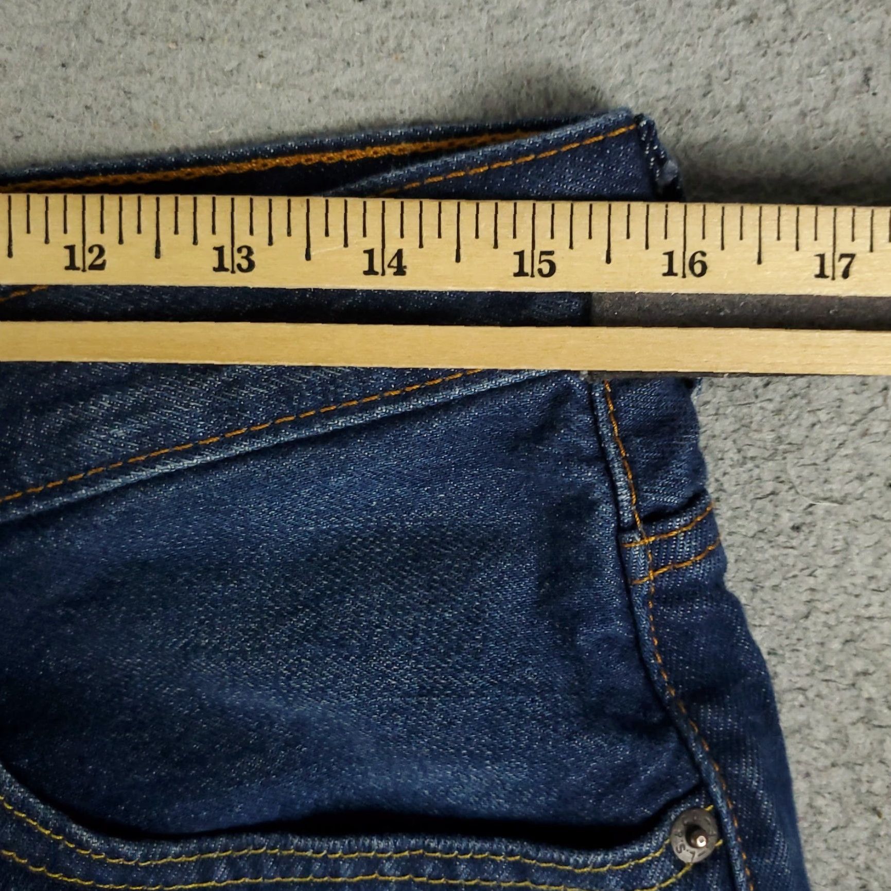 Levi's Levi's 569 Shorts Mens Size 31 Blue Denim Bermuda Regular Fit 5-Pocket Casual Size US 31 - 5 Thumbnail
