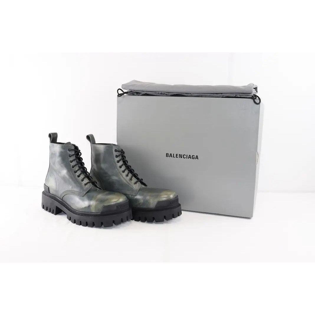 Balenciaga o1rshd1 Worn-Out Effect Leather Strike Bootie L20 in Khaki Size US 10 / EU 43 - 9 Thumbnail
